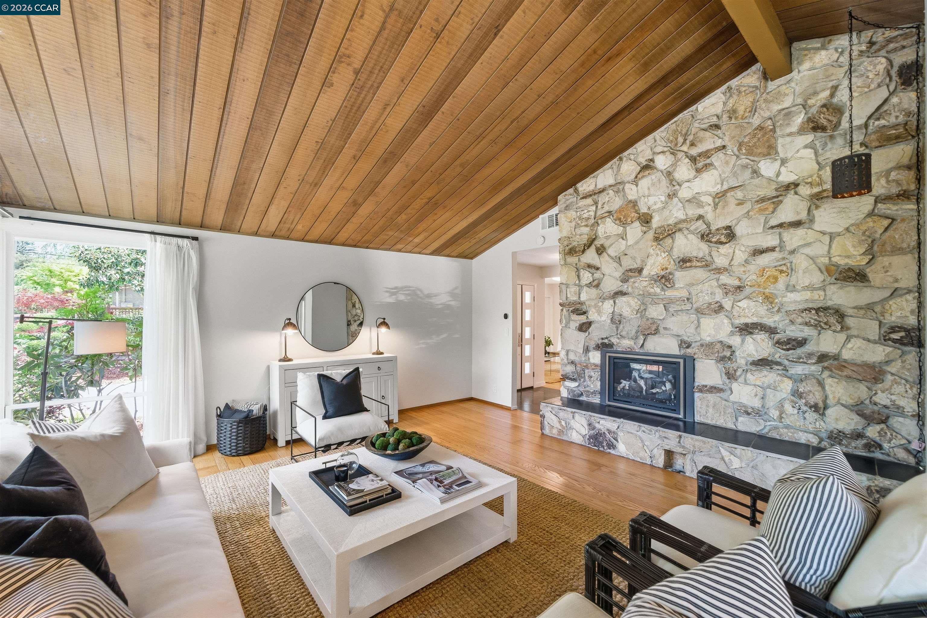 157 Shuey Dr