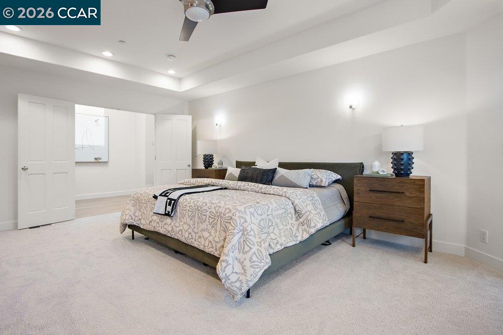 809 Mountain View Dr
