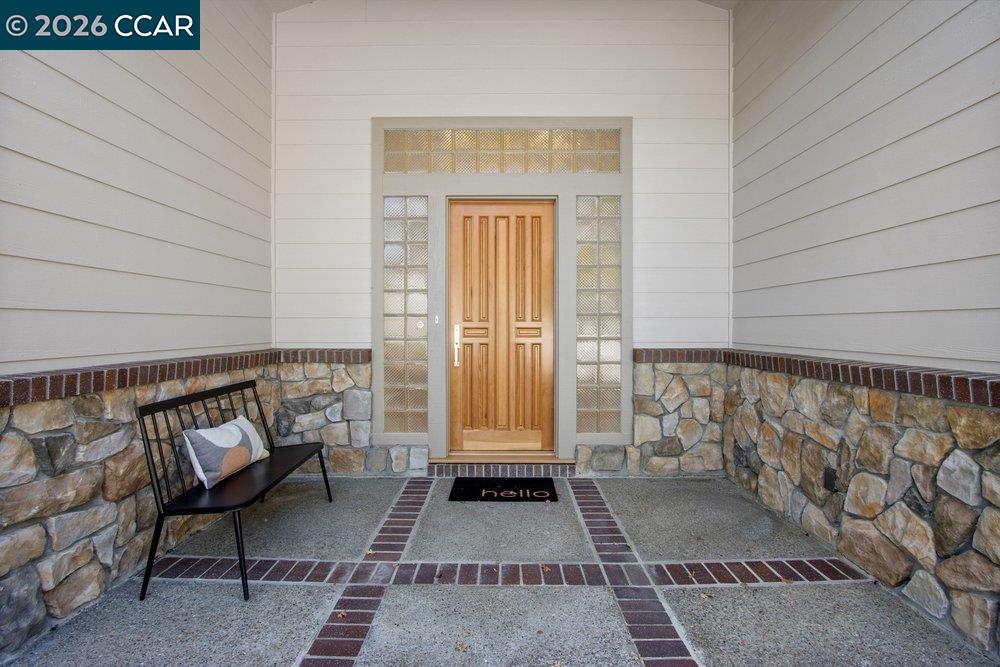 809 Mountain View Dr