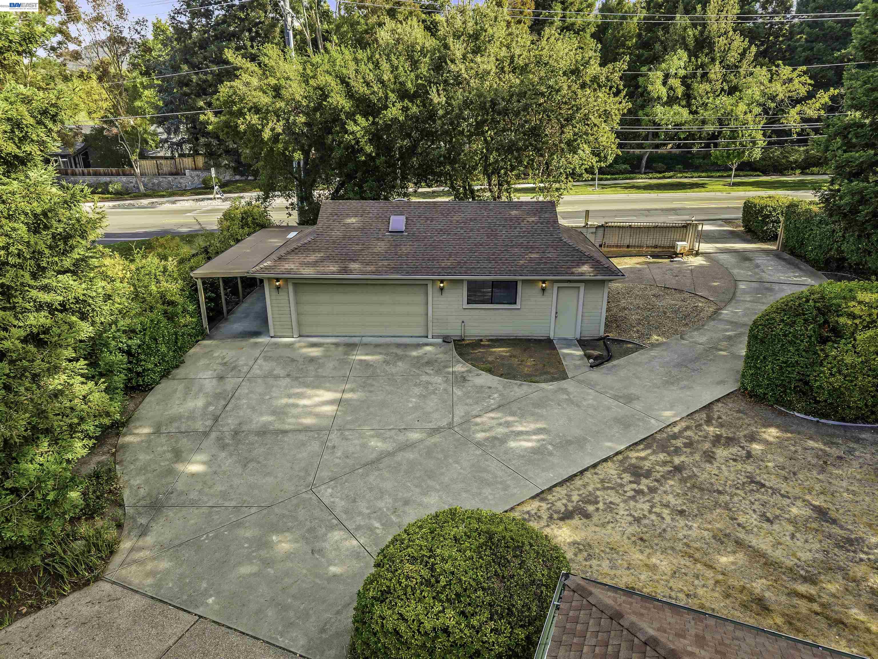 2280 Blackhawk Rd