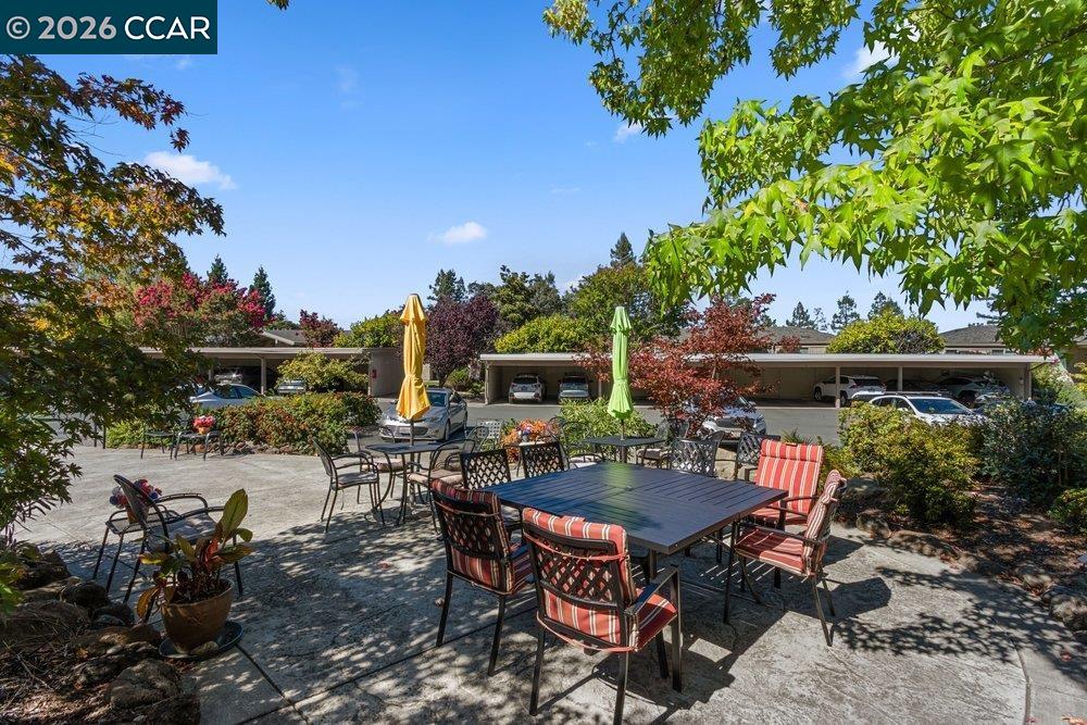 2877 Ptarmigan Dr # 2