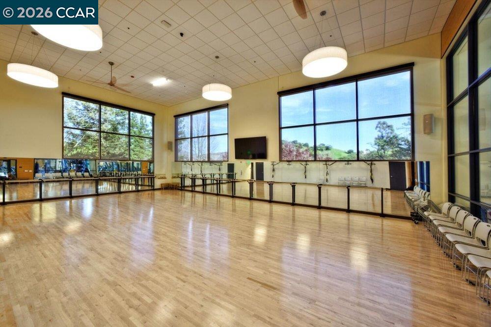 2877 Ptarmigan Dr # 2