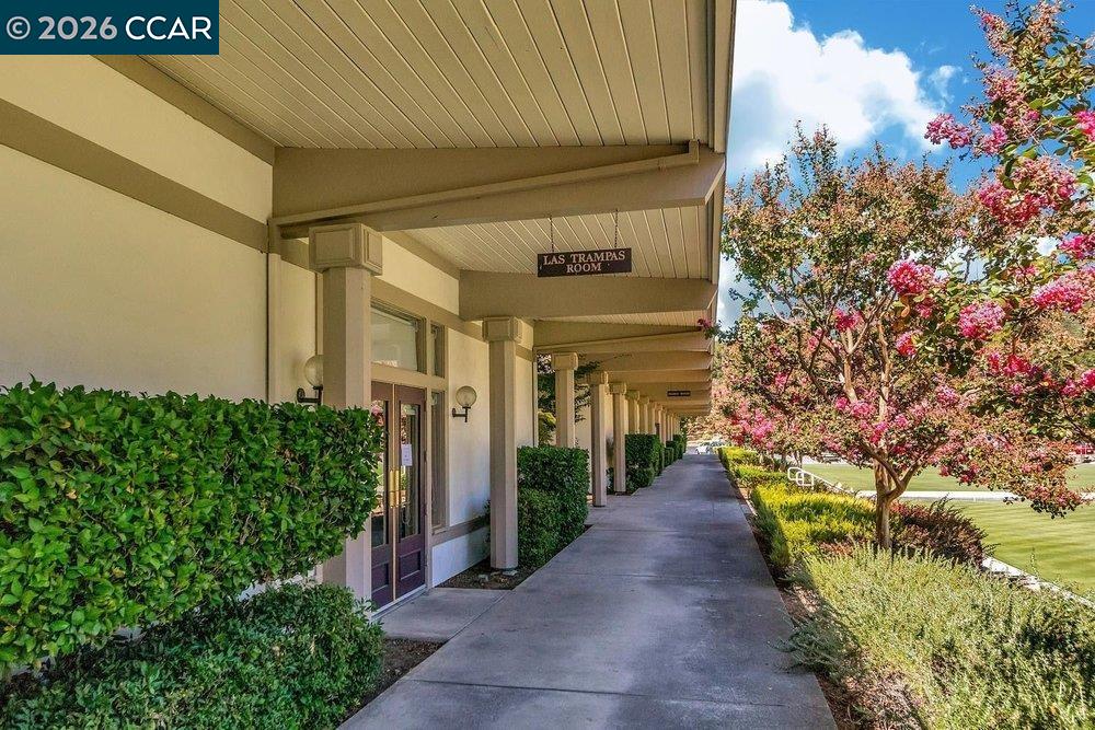 2877 Ptarmigan Dr # 2