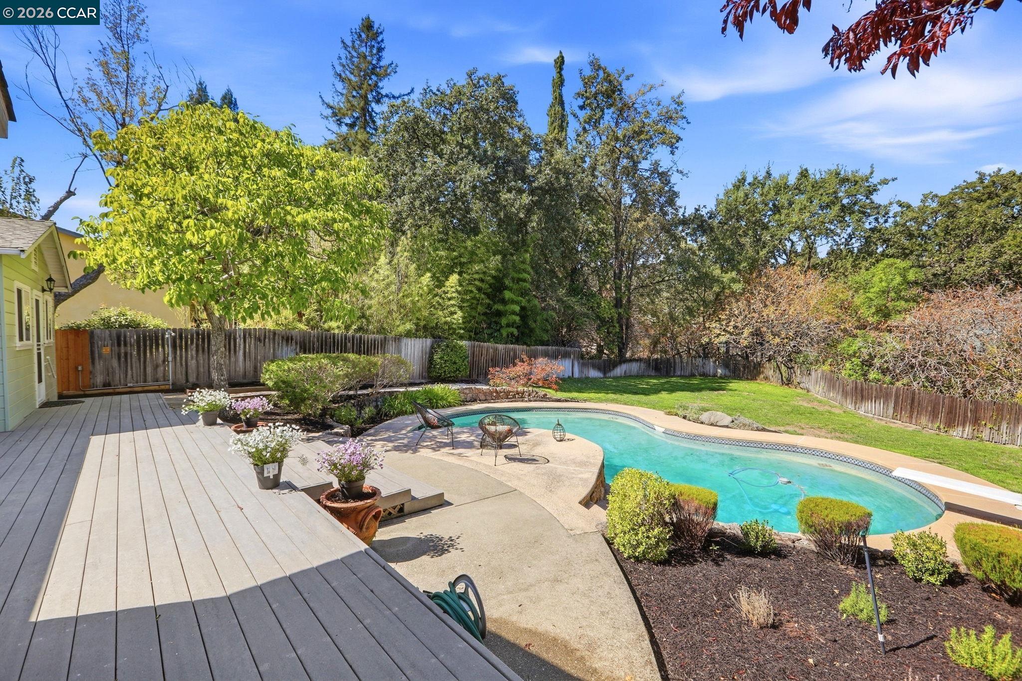 140 Lucinda Ln