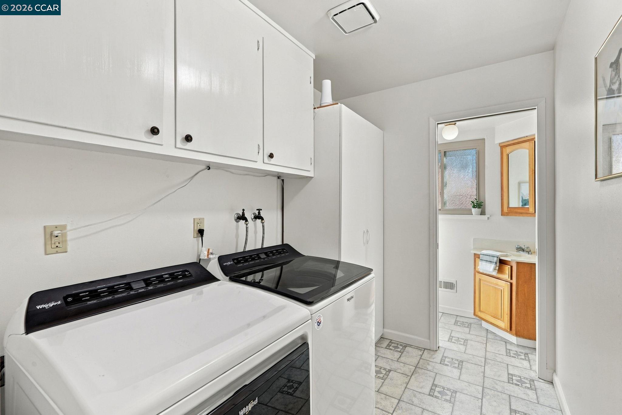 1859 Yolanda Cir
