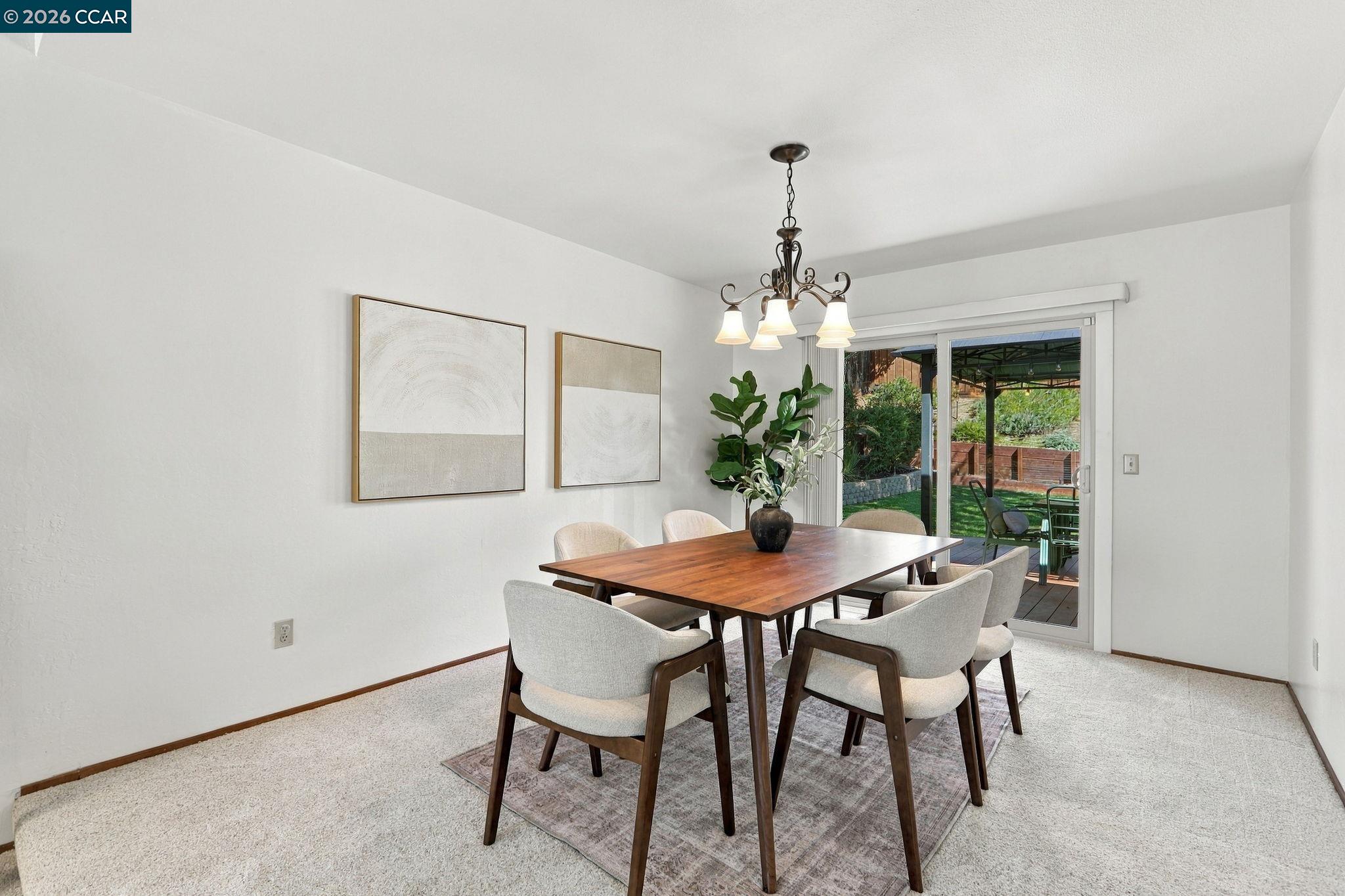 1859 Yolanda Cir