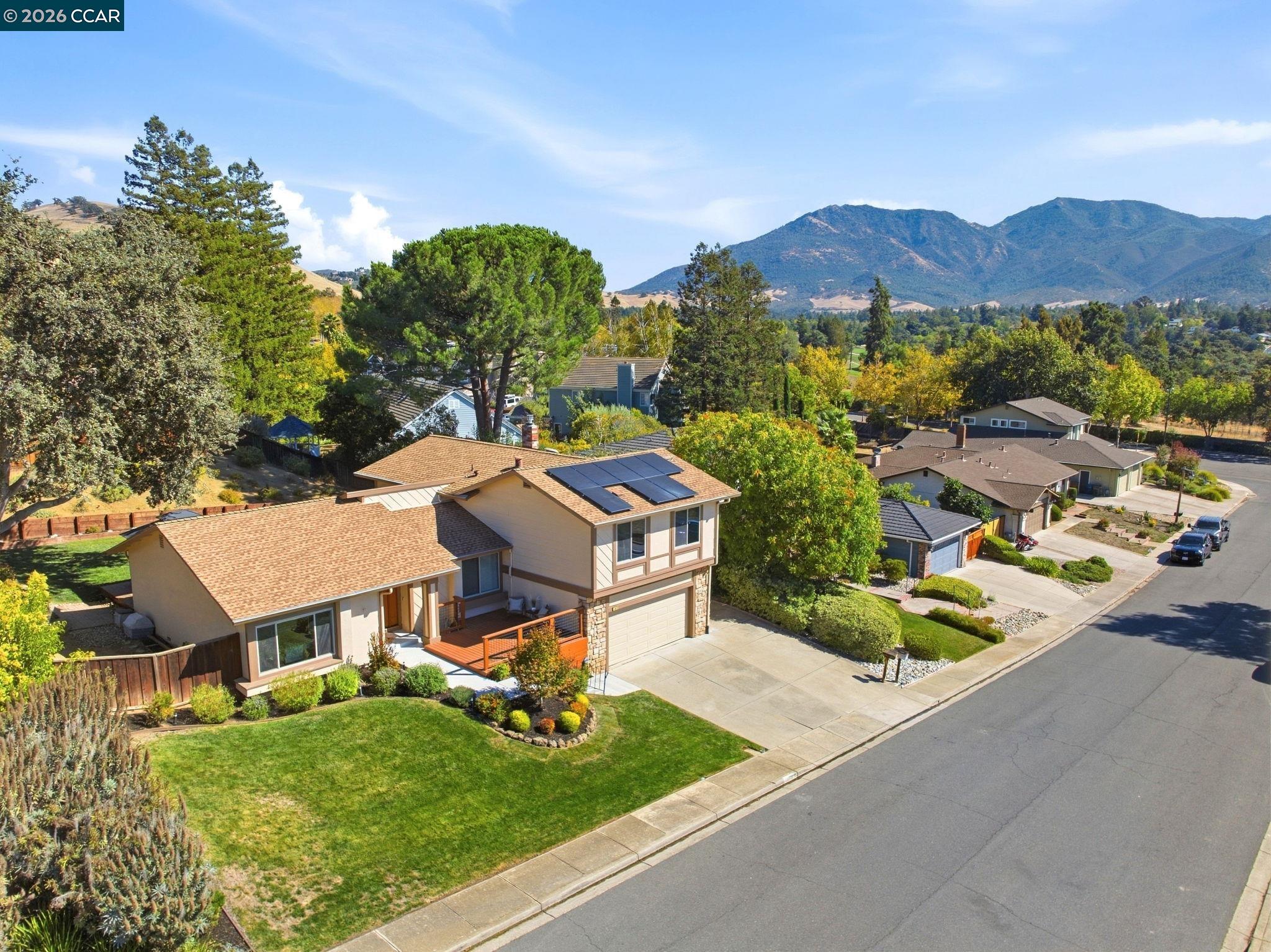 1859 Yolanda Cir