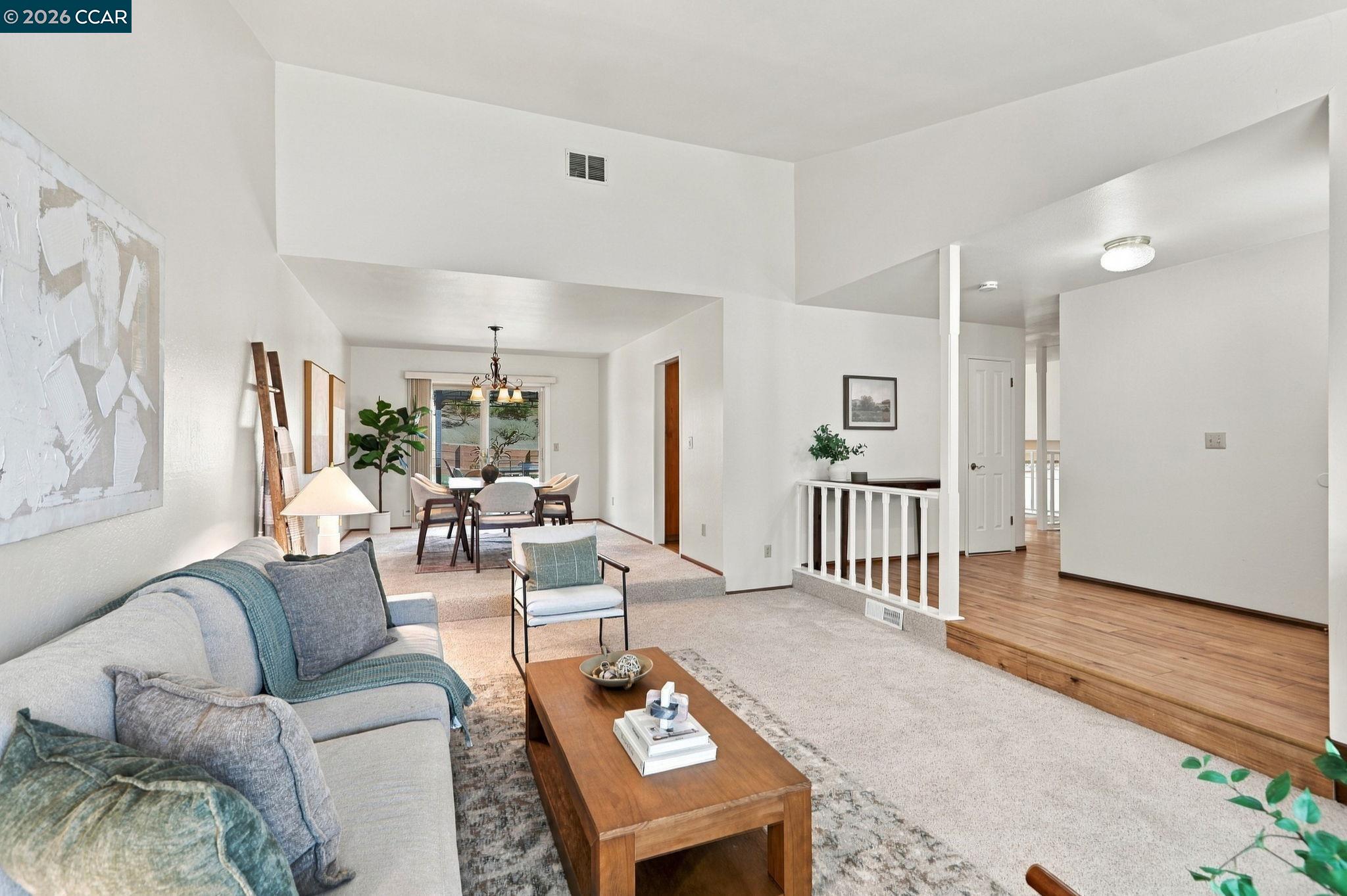 1859 Yolanda Cir
