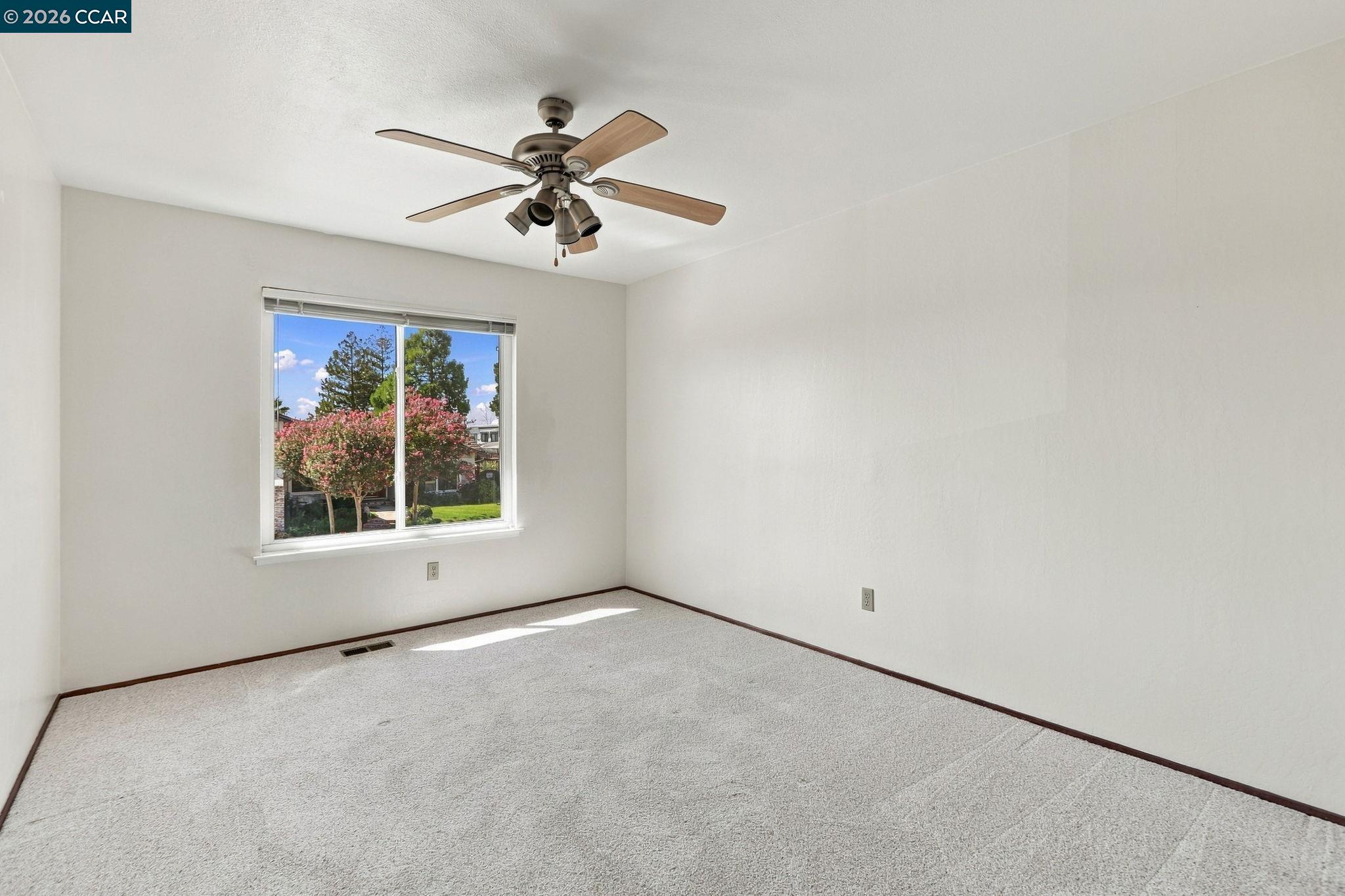 1859 Yolanda Cir