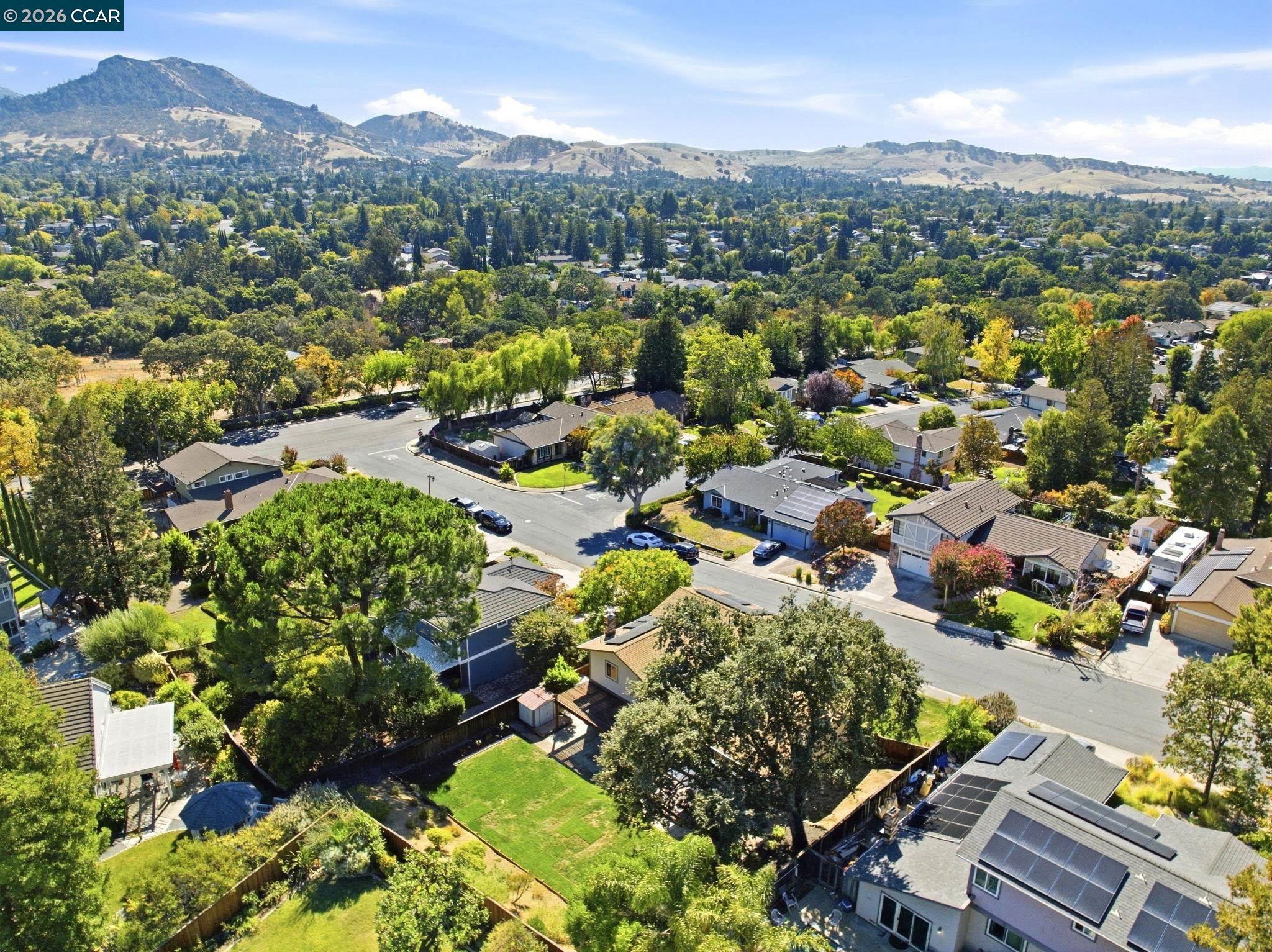1859 Yolanda Cir