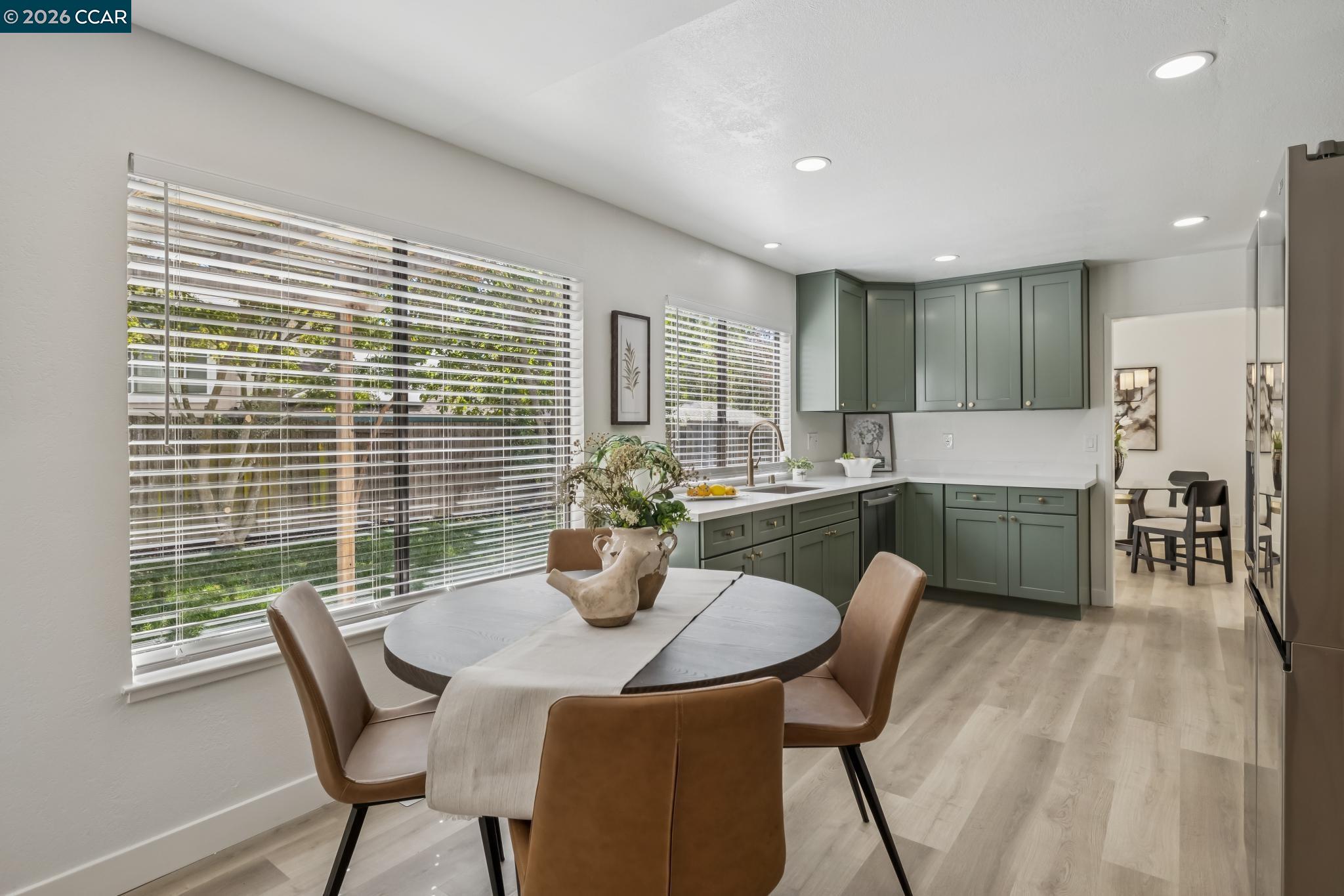 20 Alhambra Hills Dr
