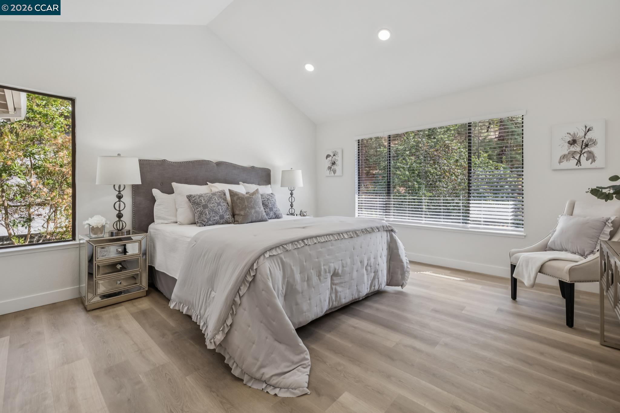 20 Alhambra Hills Dr