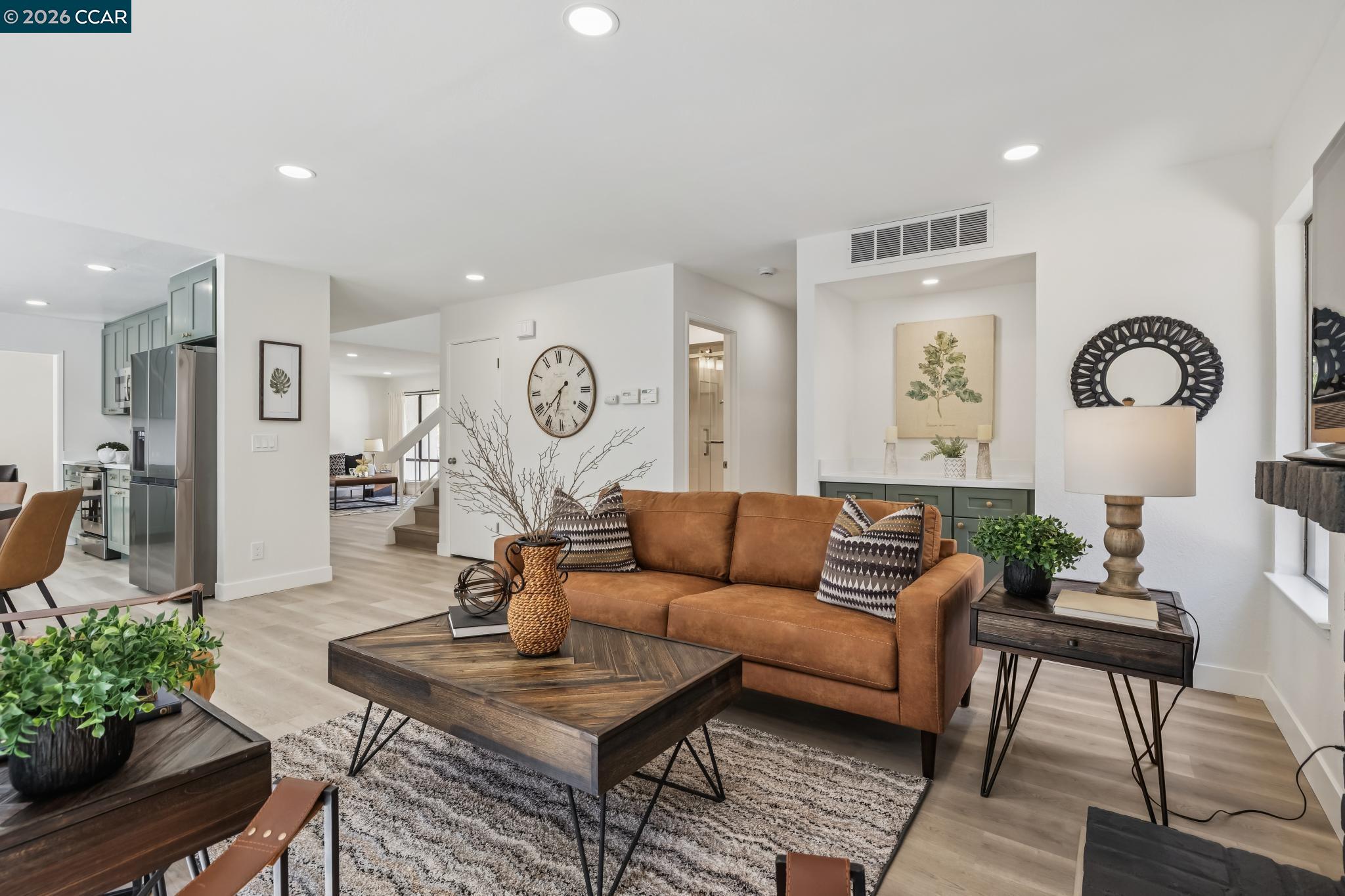 20 Alhambra Hills Dr