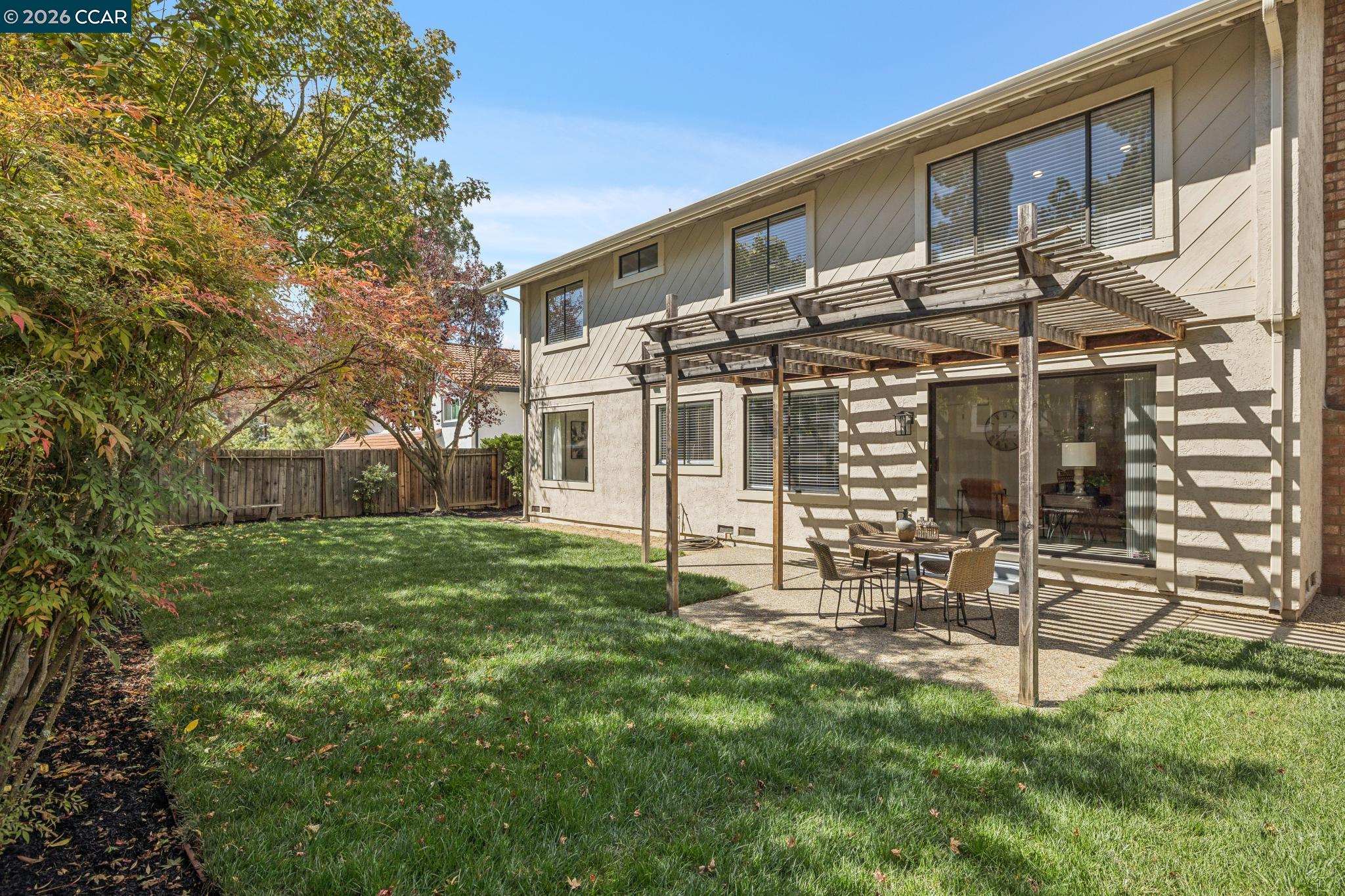 20 Alhambra Hills Dr