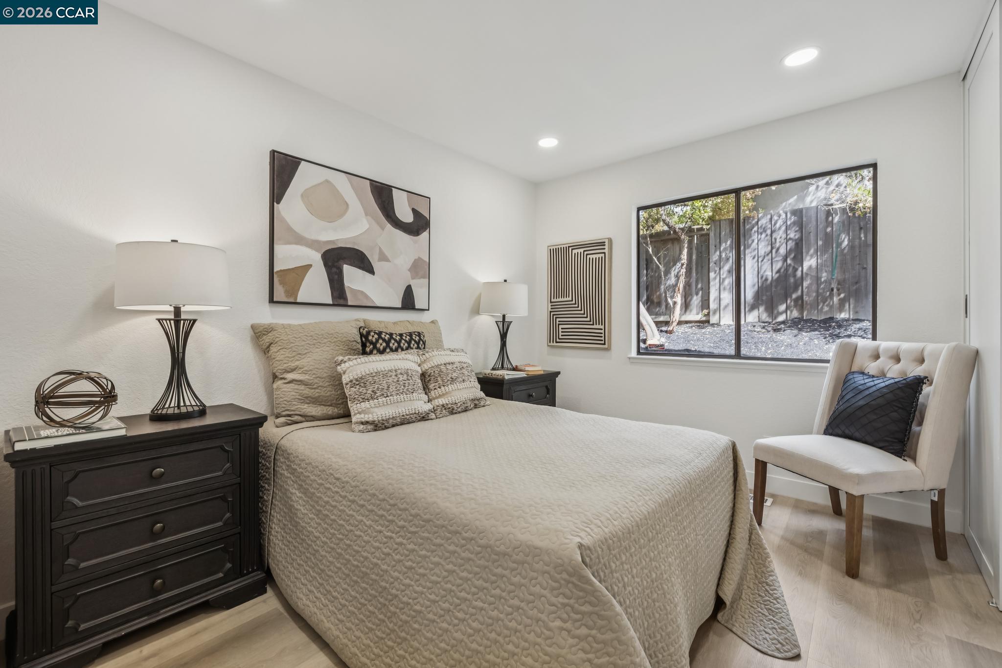 20 Alhambra Hills Dr