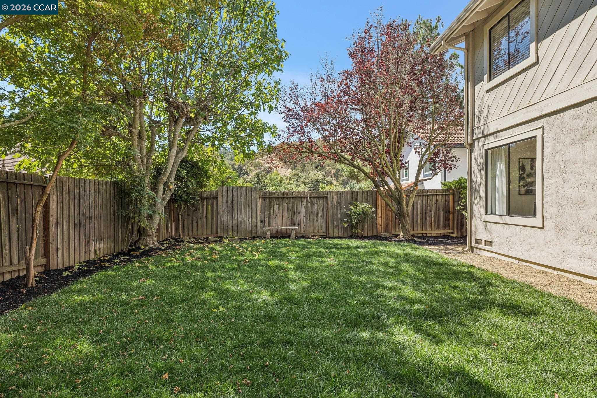 20 Alhambra Hills Dr