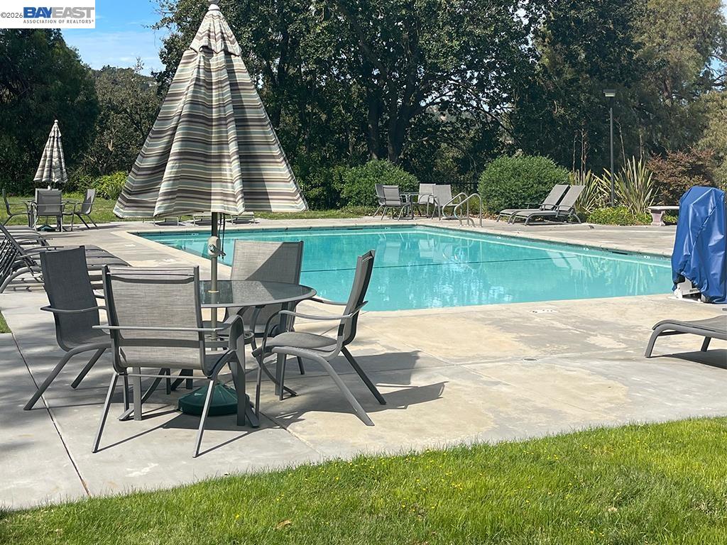 1934 Beacon Ridge Ct