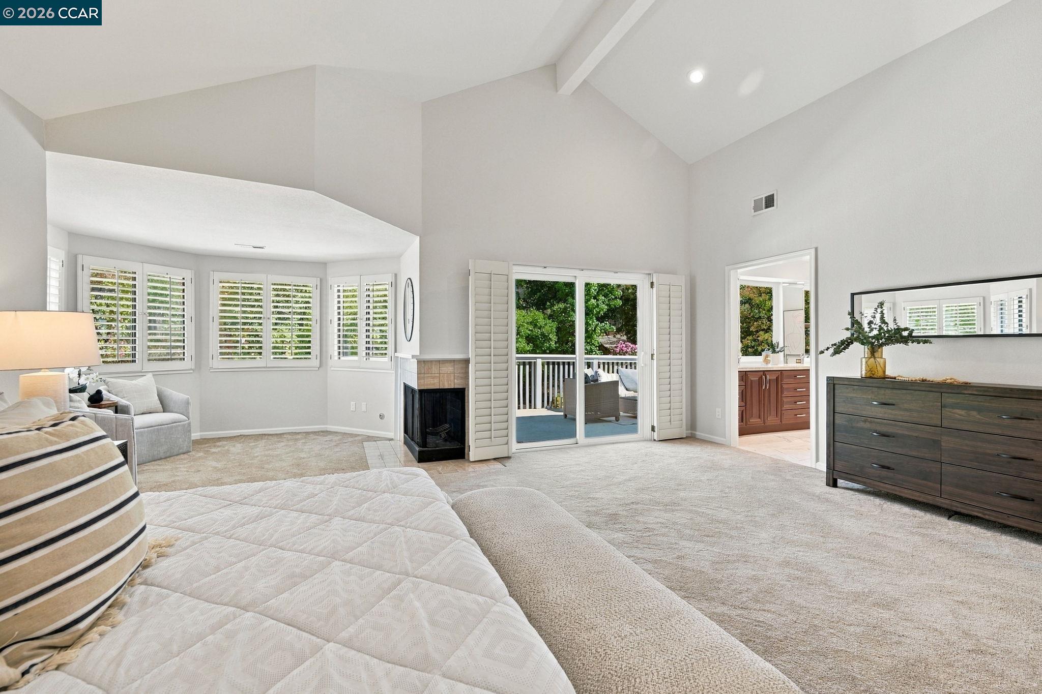 1154 Calder Ln