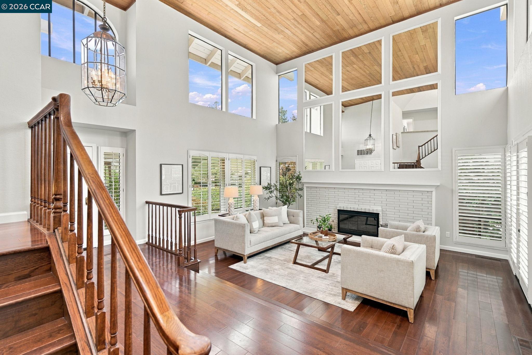 1154 Calder Ln