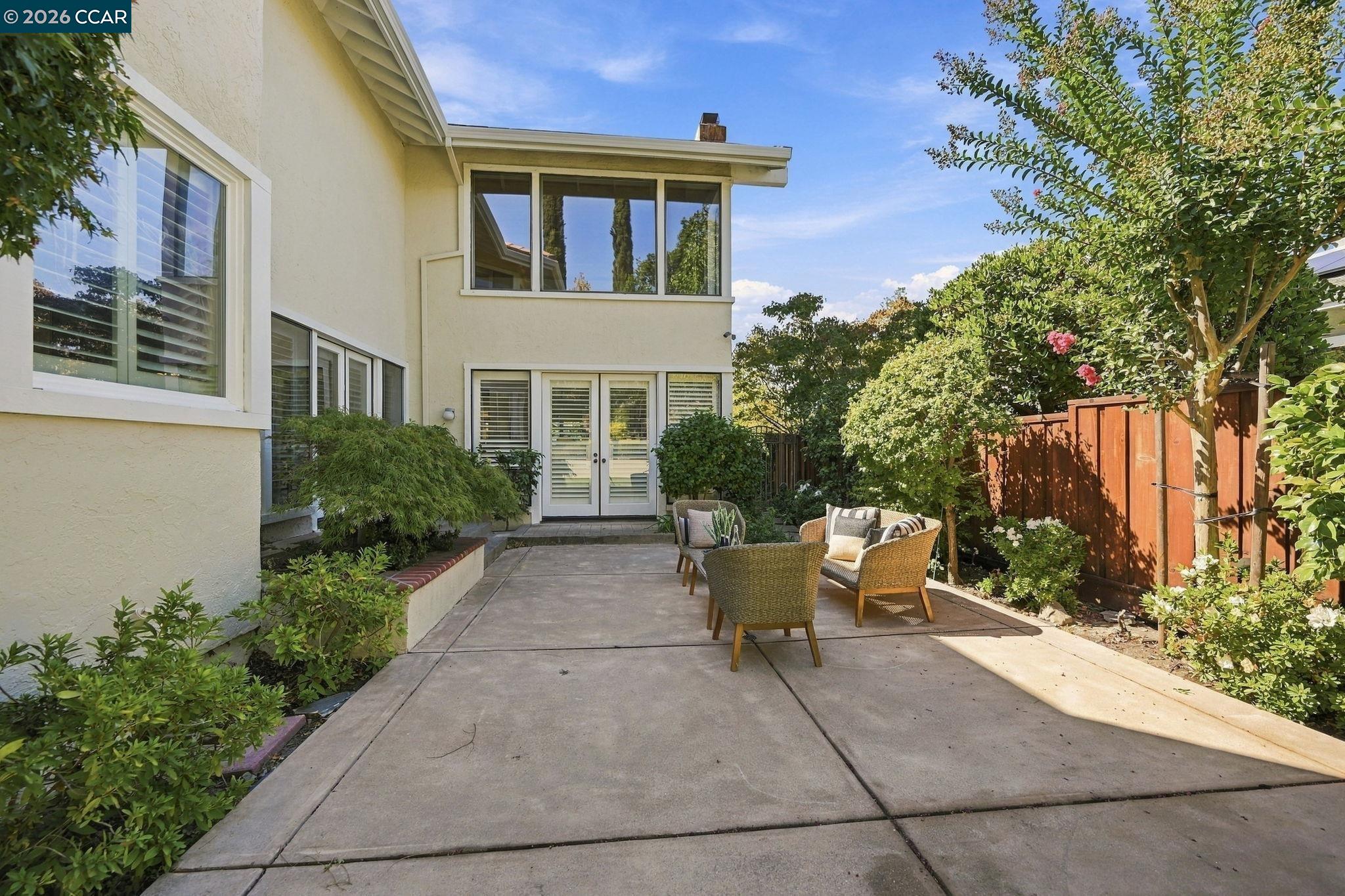 1154 Calder Ln