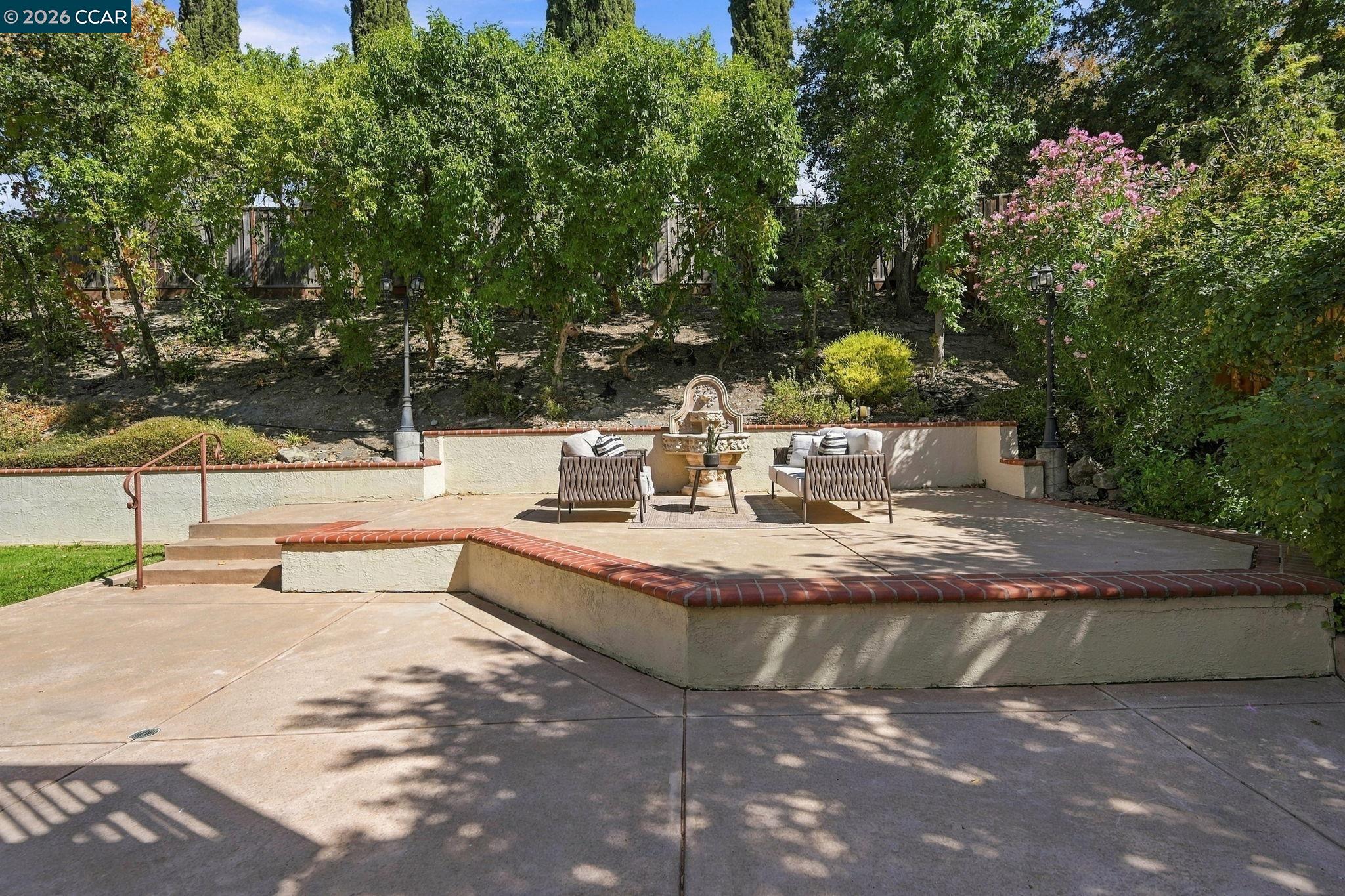 1154 Calder Ln