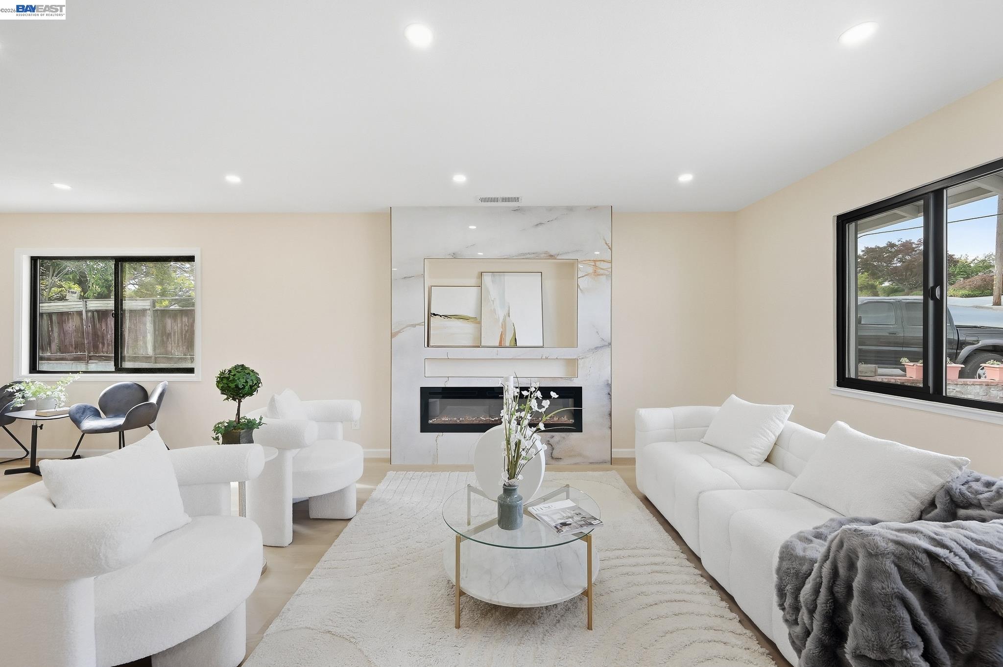 2843 Jennifer Dr