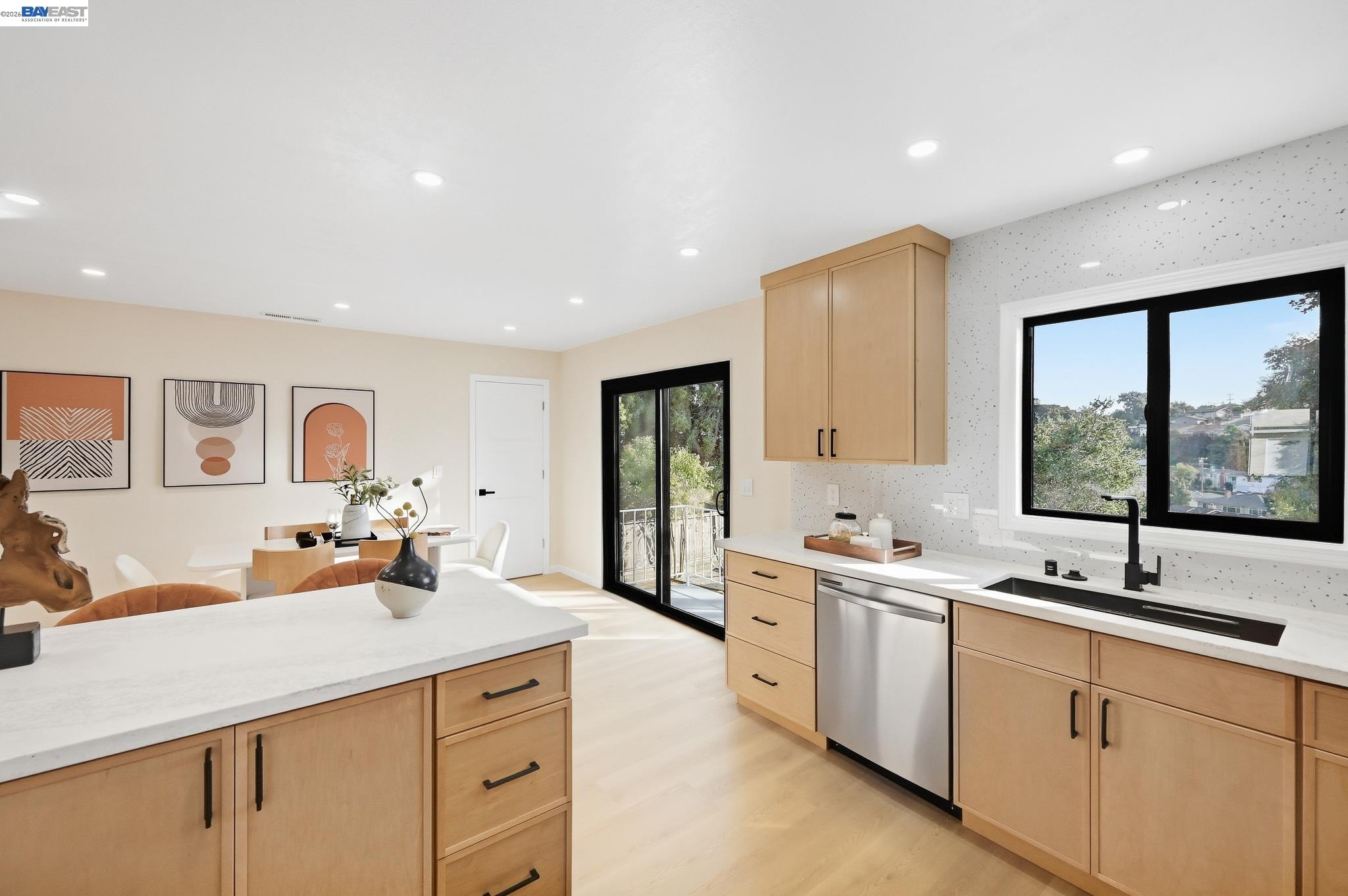 2843 Jennifer Dr