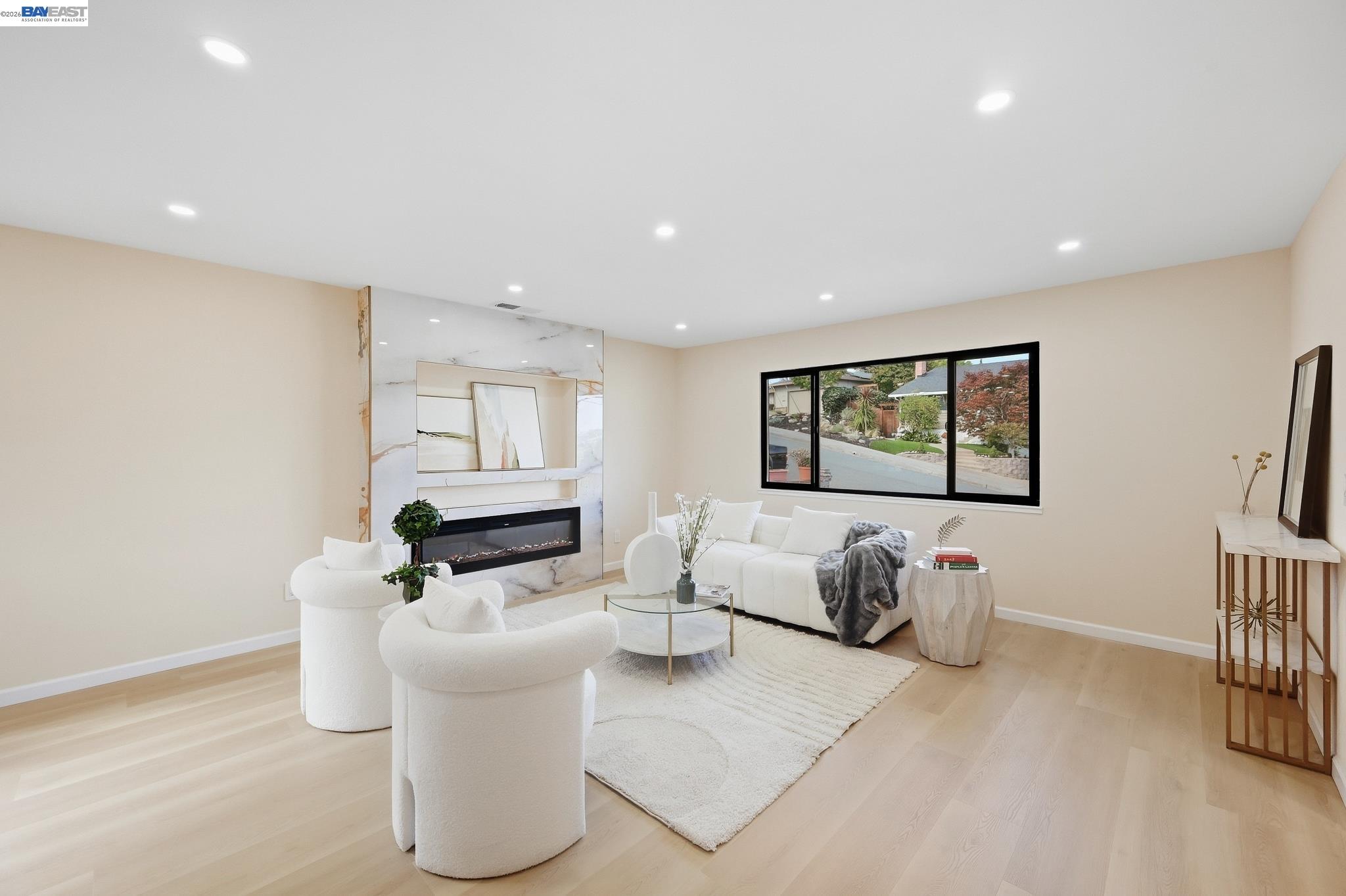 2843 Jennifer Dr