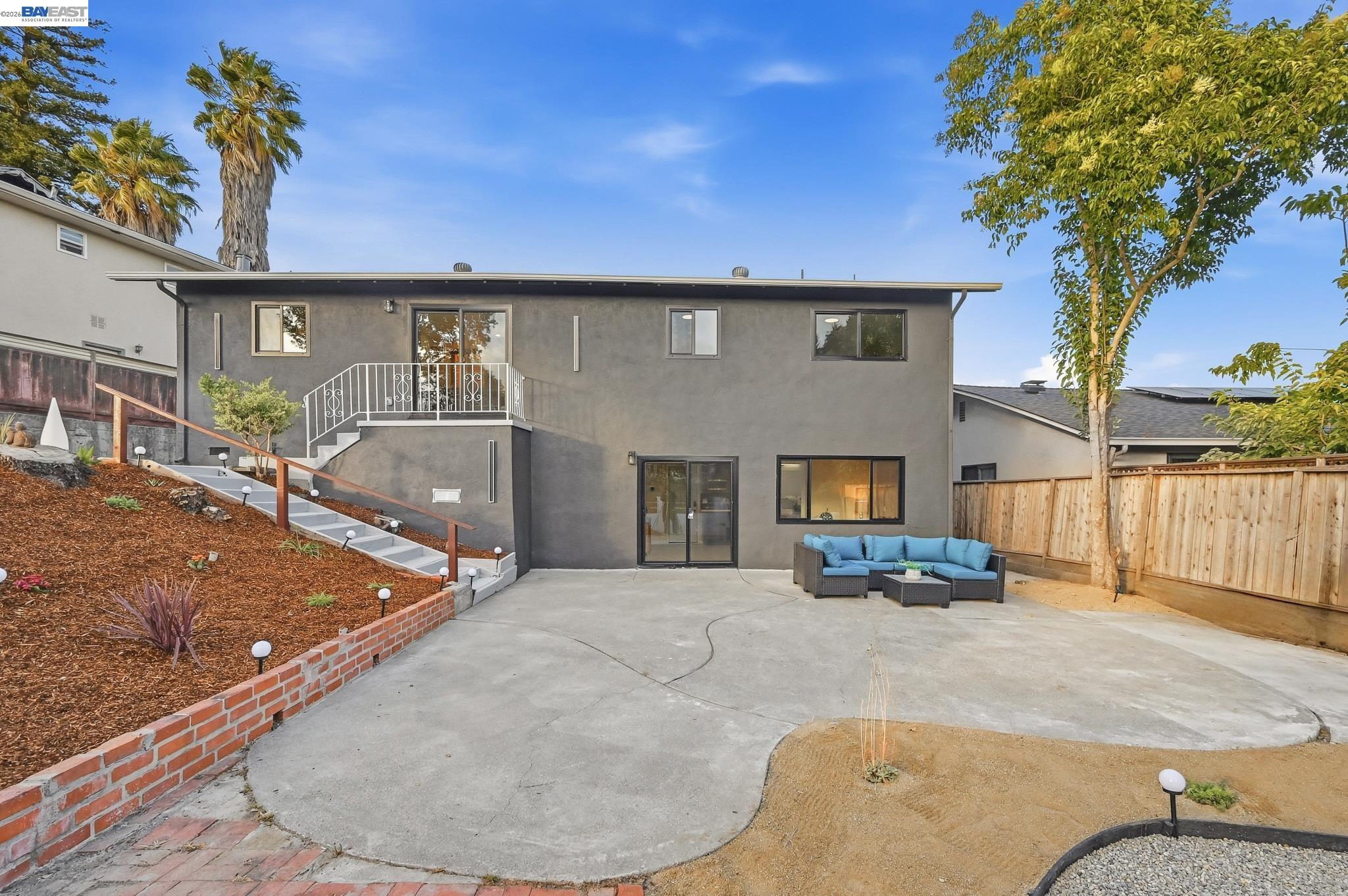 2843 Jennifer Dr