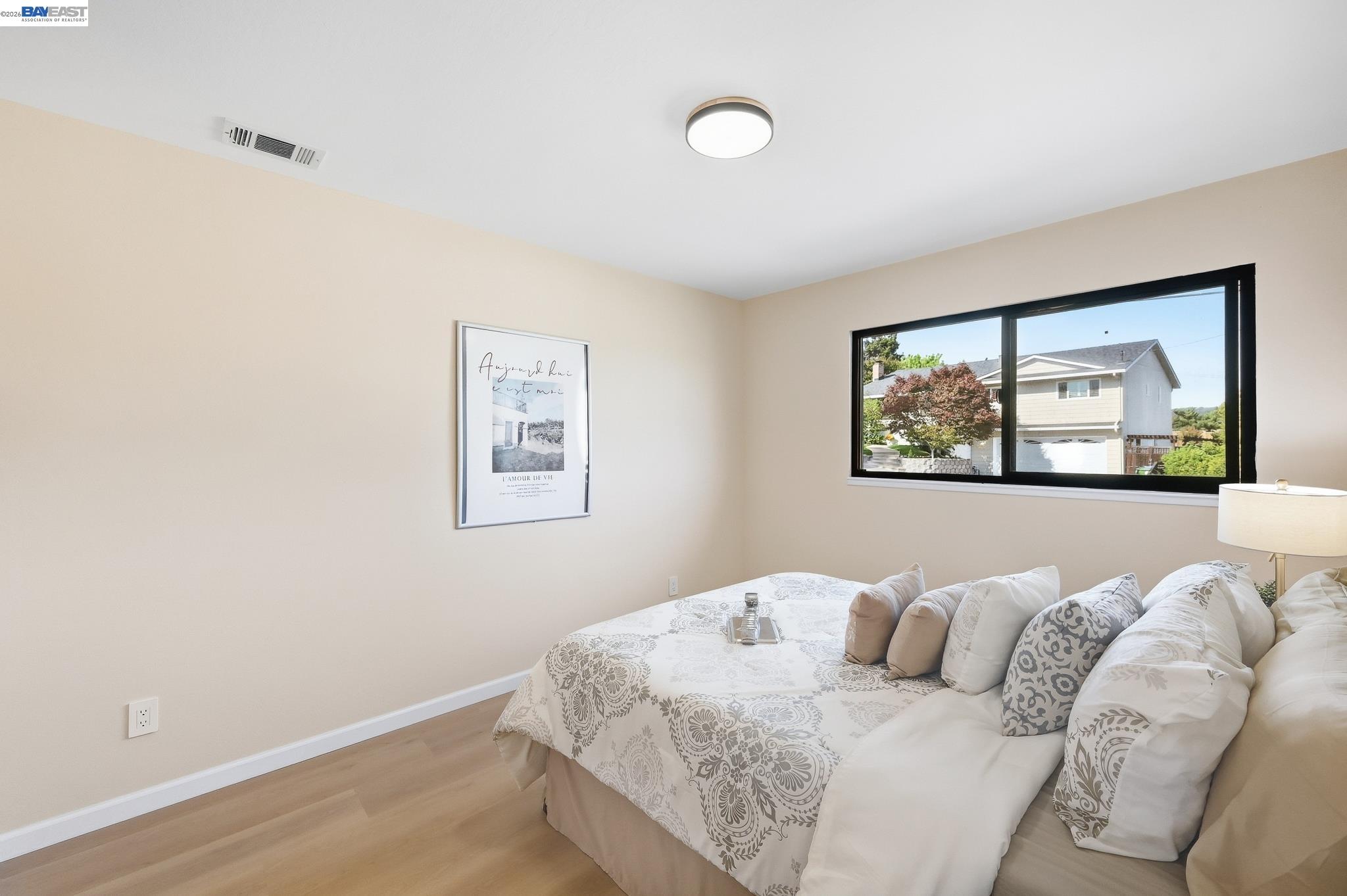 2843 Jennifer Dr