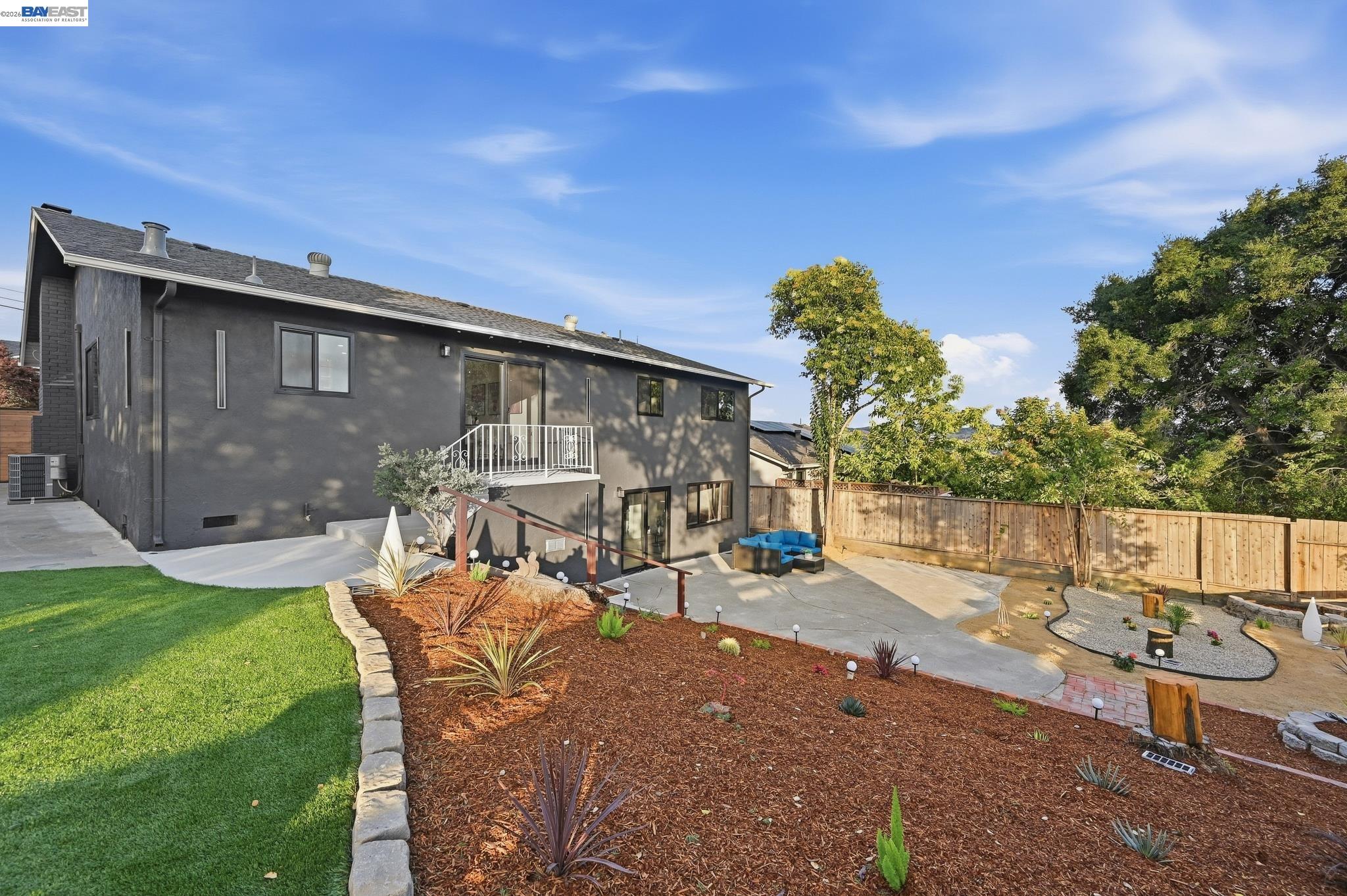 2843 Jennifer Dr