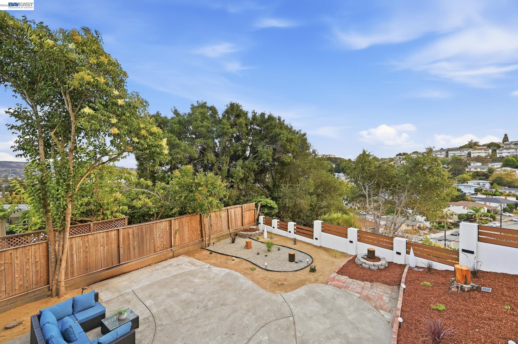 2843 Jennifer Dr