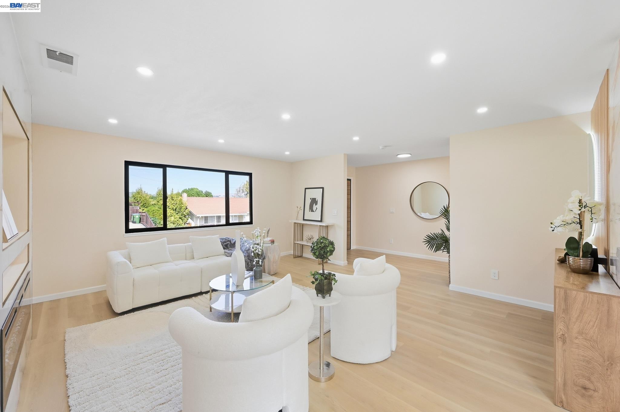 2843 Jennifer Dr