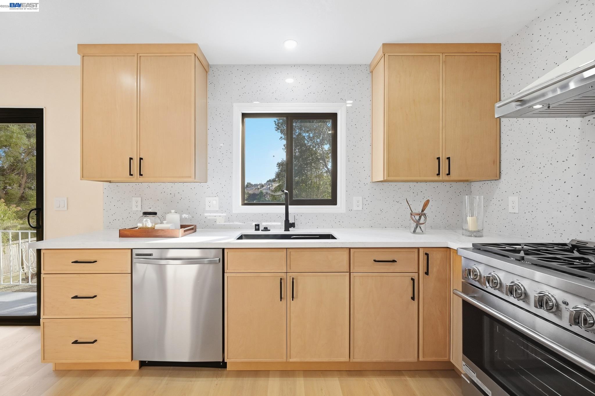 2843 Jennifer Dr