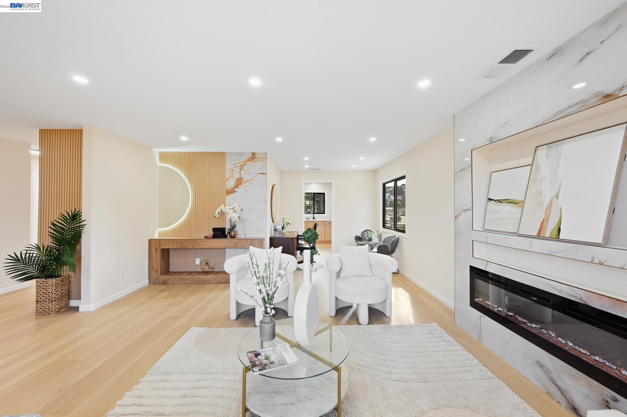 2843 Jennifer Dr