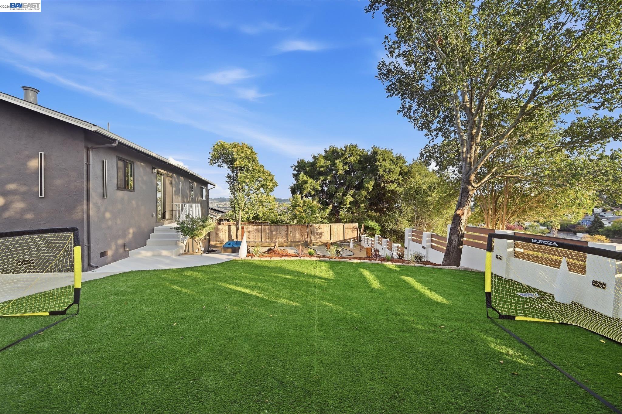 2843 Jennifer Dr