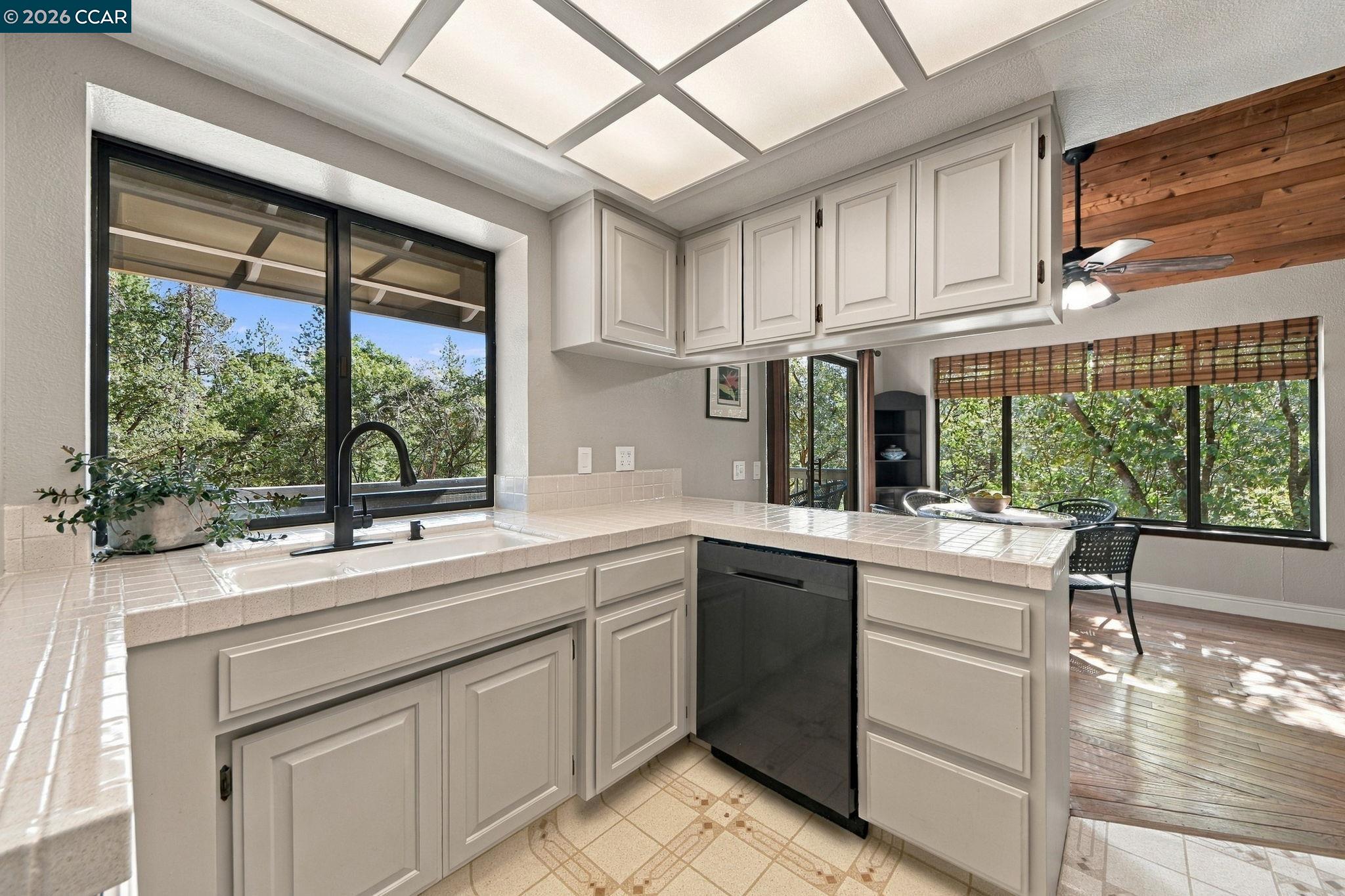 1450 Pleasant Ridge Rd