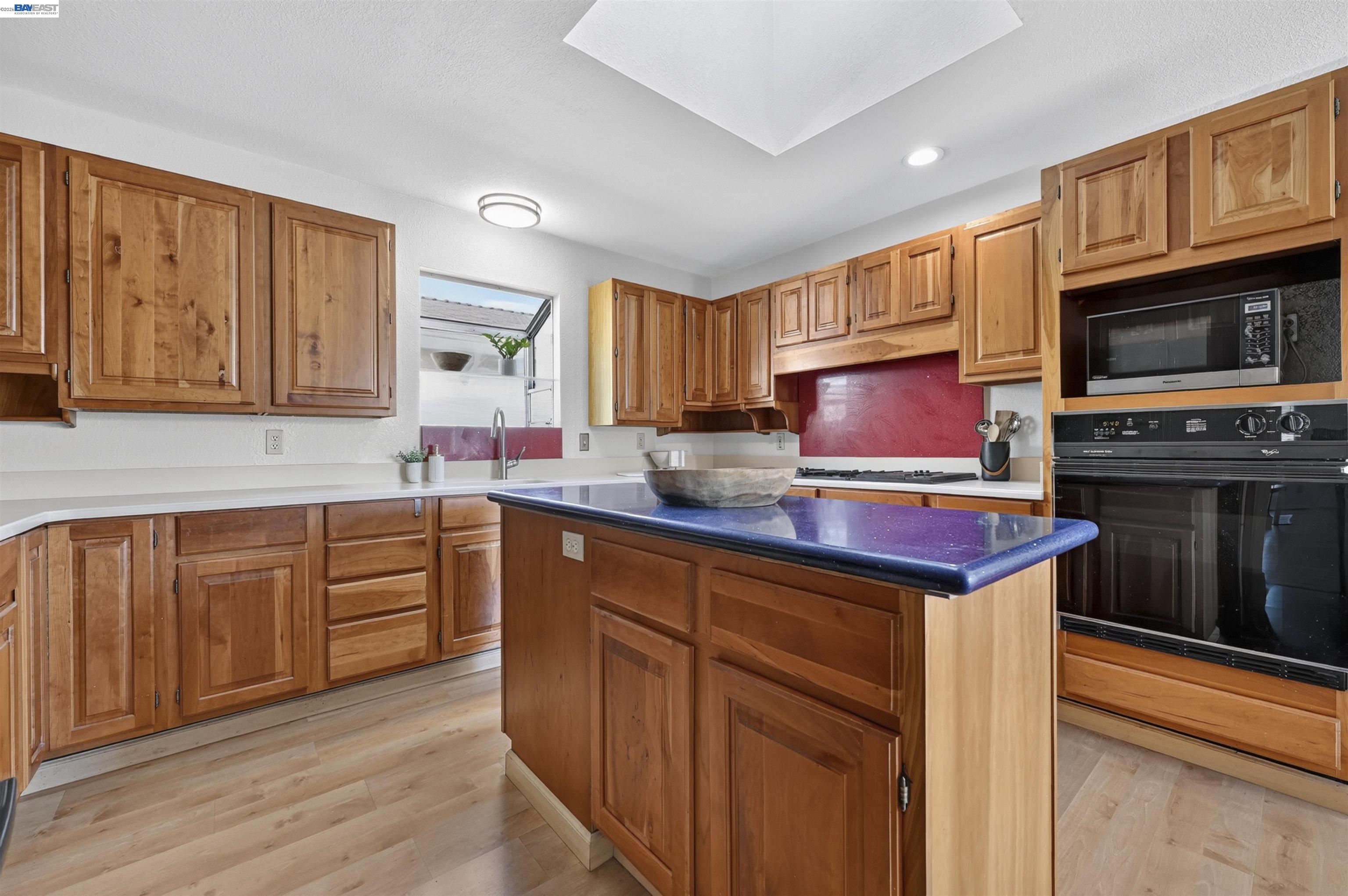 14660 Elm St