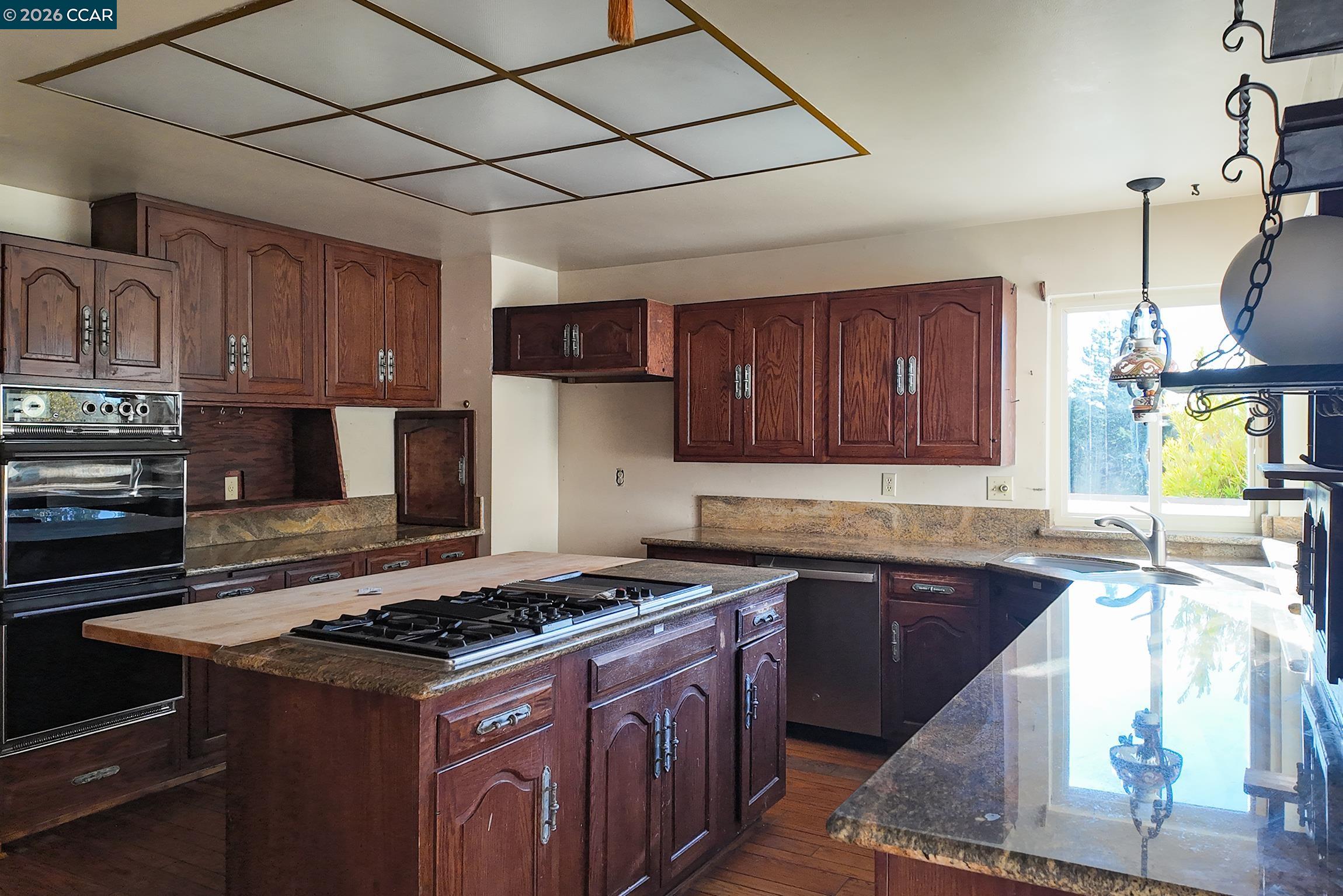 337 Livorna Heights Rd