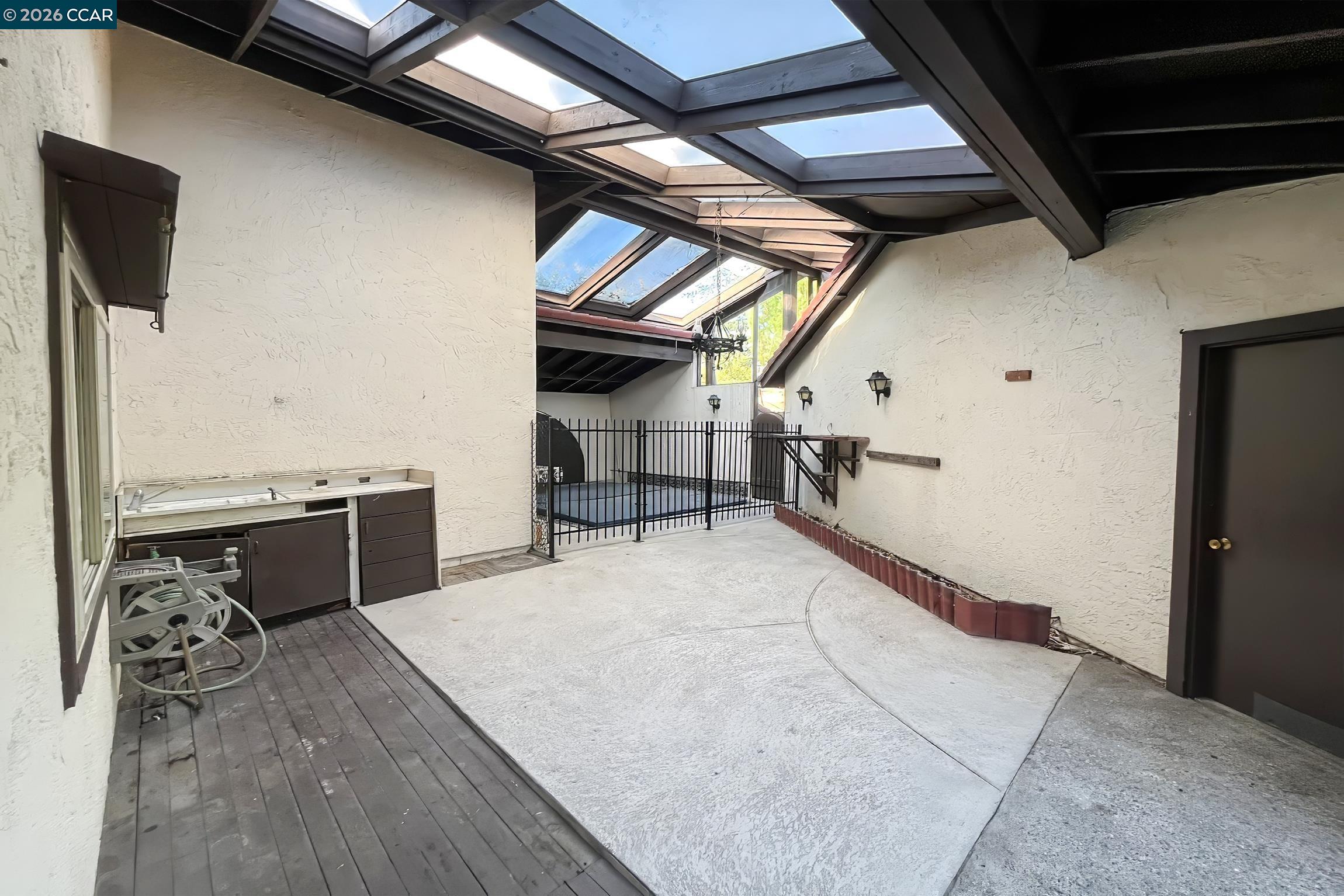 337 Livorna Heights Rd