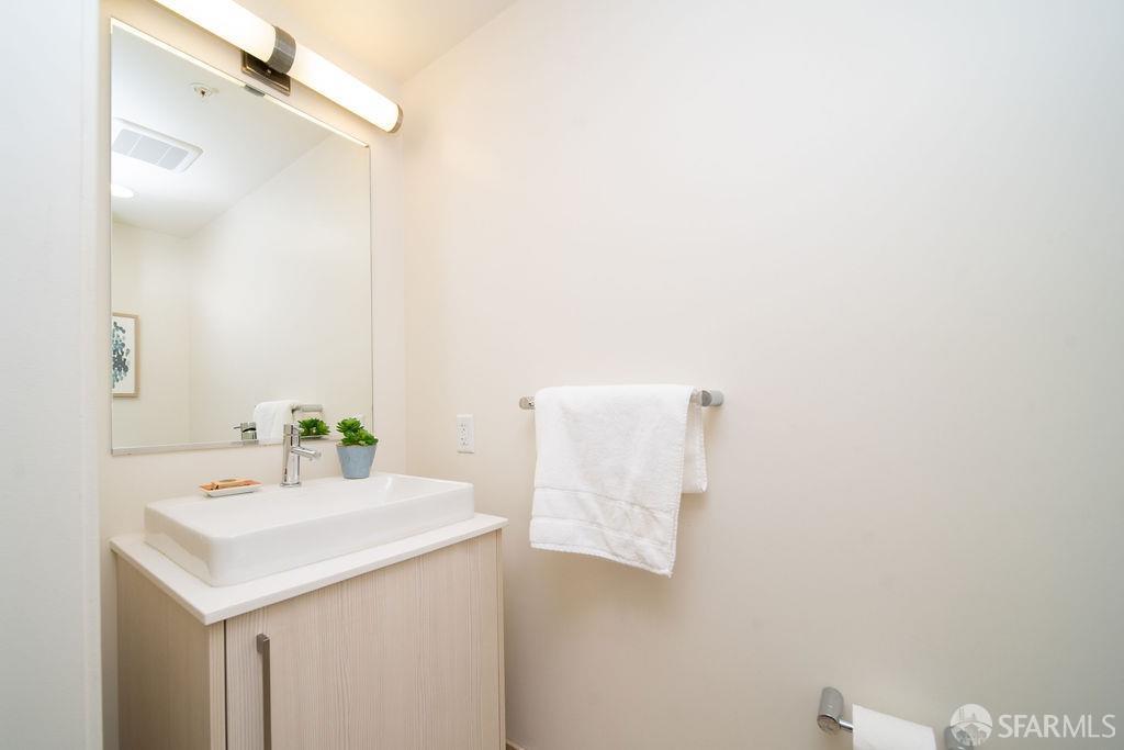 72 Townsend Street # 809