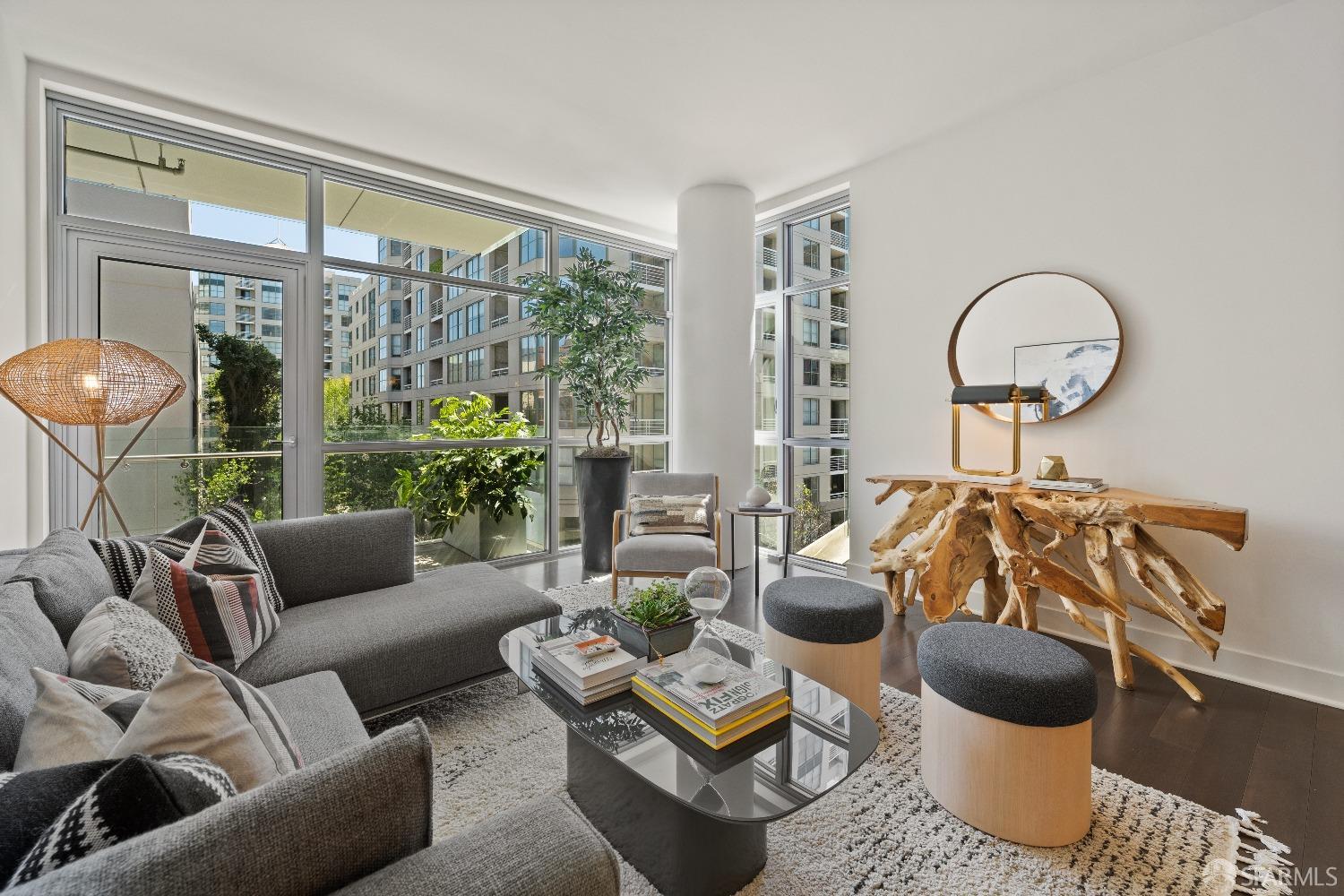 72 Townsend Street # 402