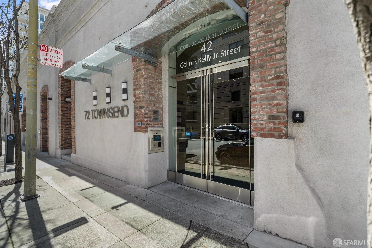 72 Townsend Street # 402