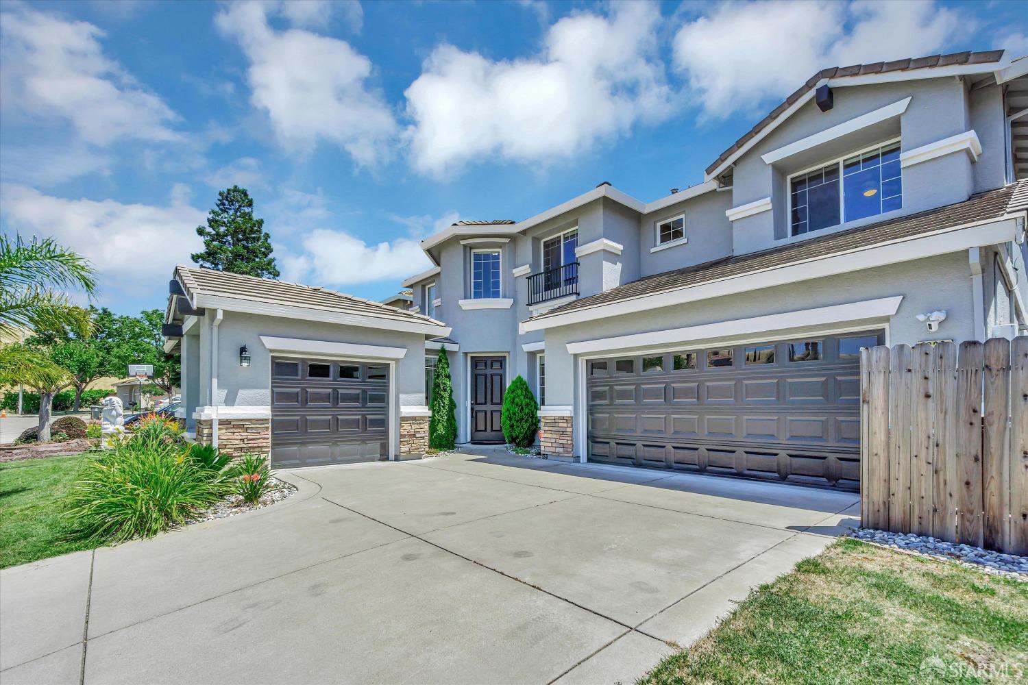 2320 Quartz Way