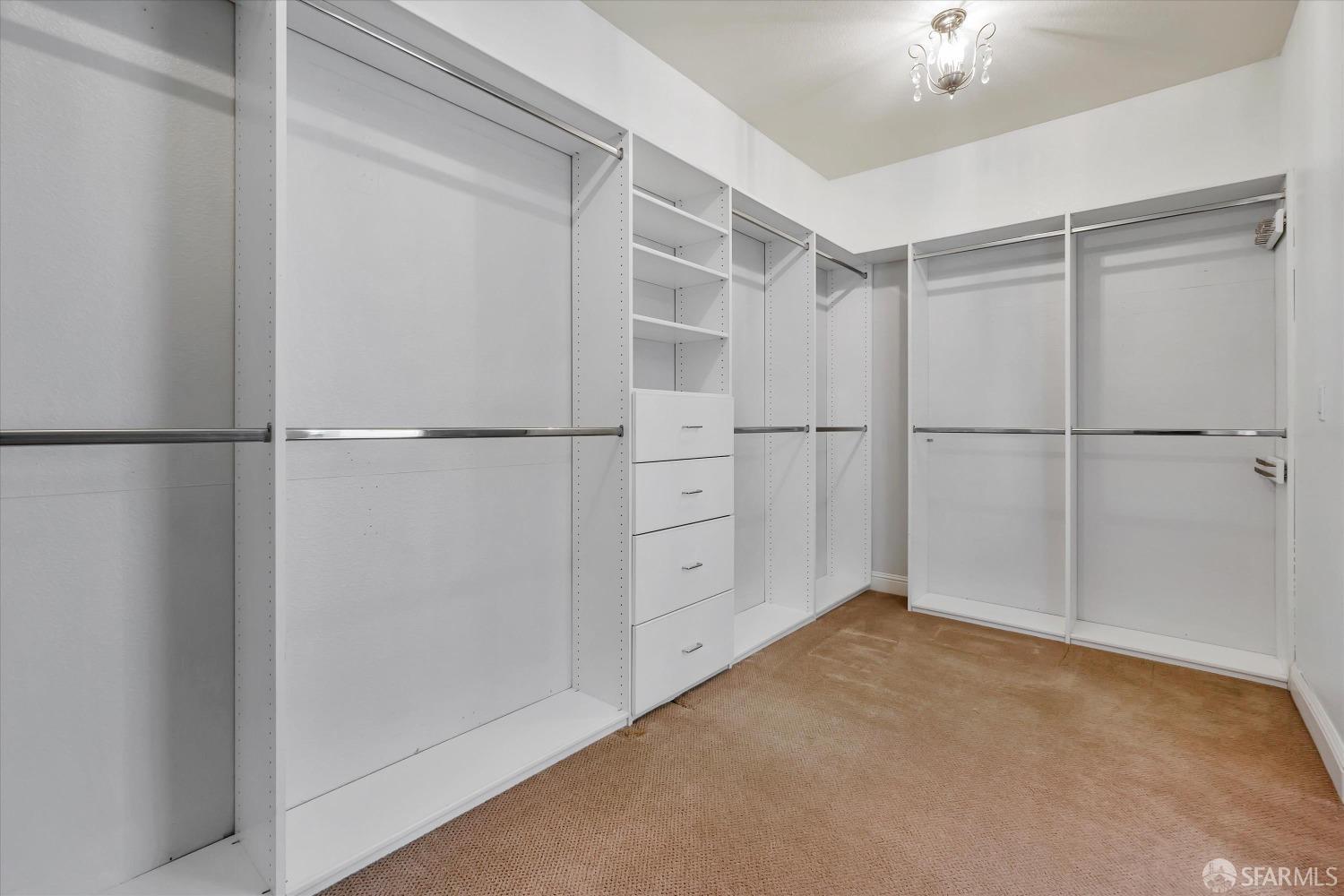 2320 Quartz Way