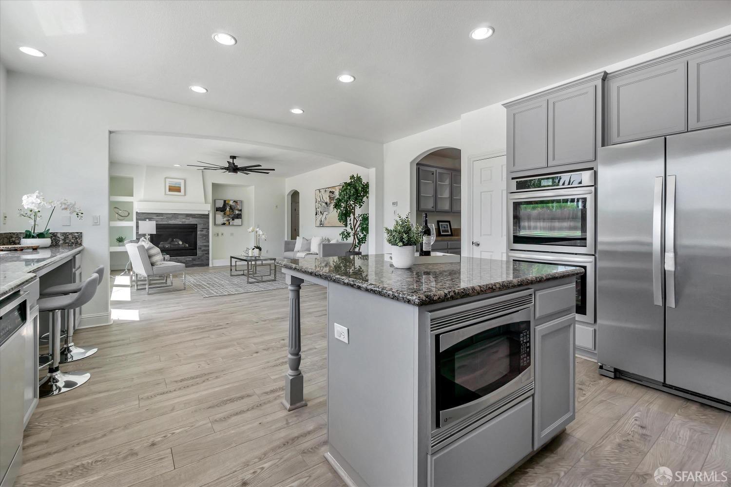 2320 Quartz Way