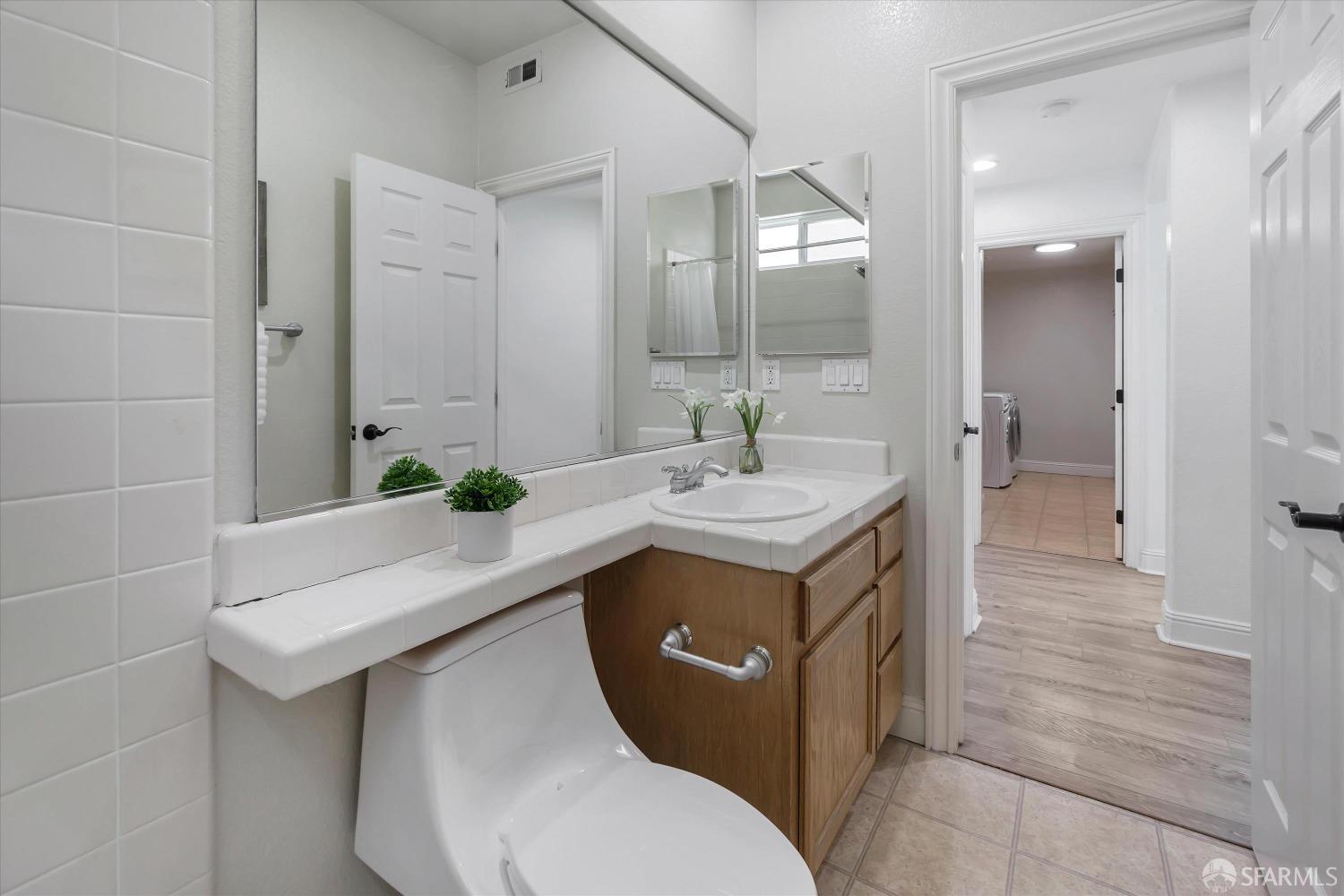 2320 Quartz Way
