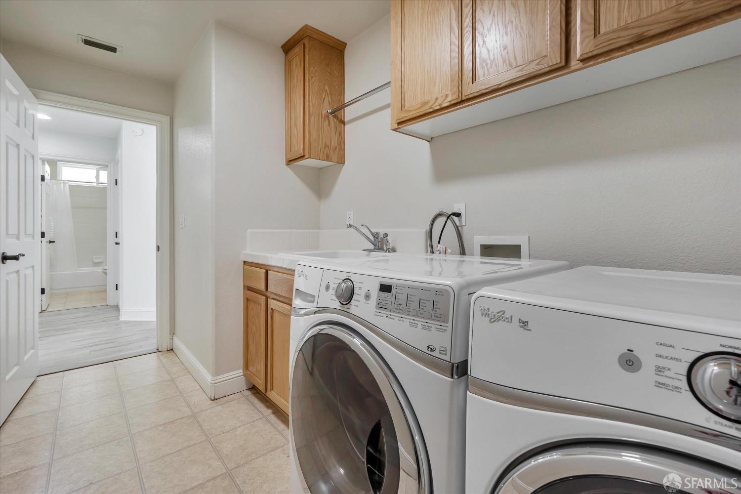 2320 Quartz Way
