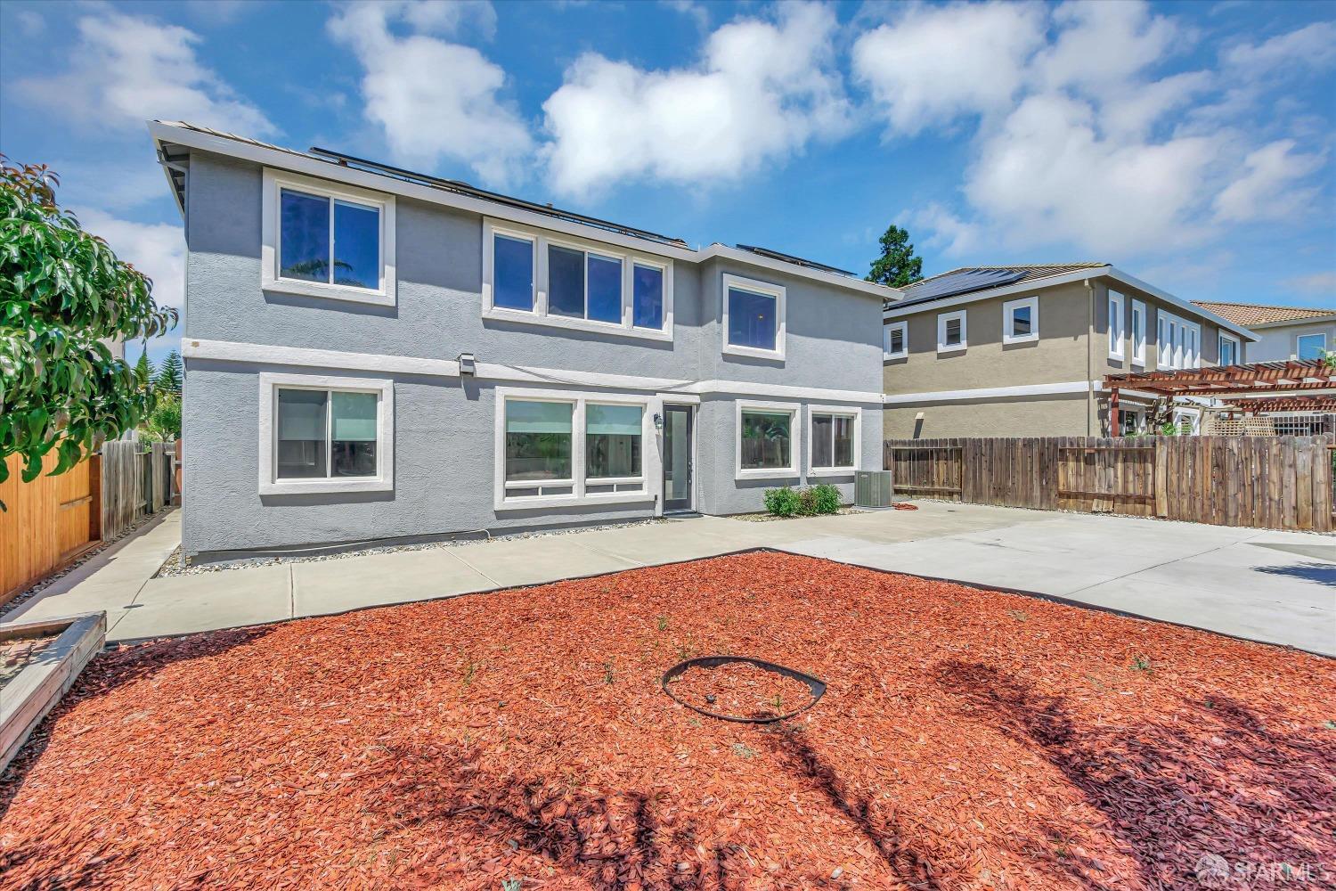 2320 Quartz Way