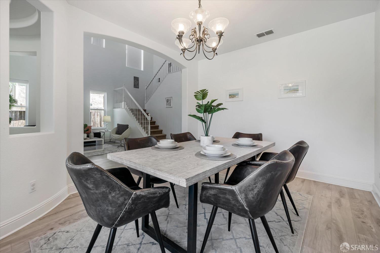 2320 Quartz Way